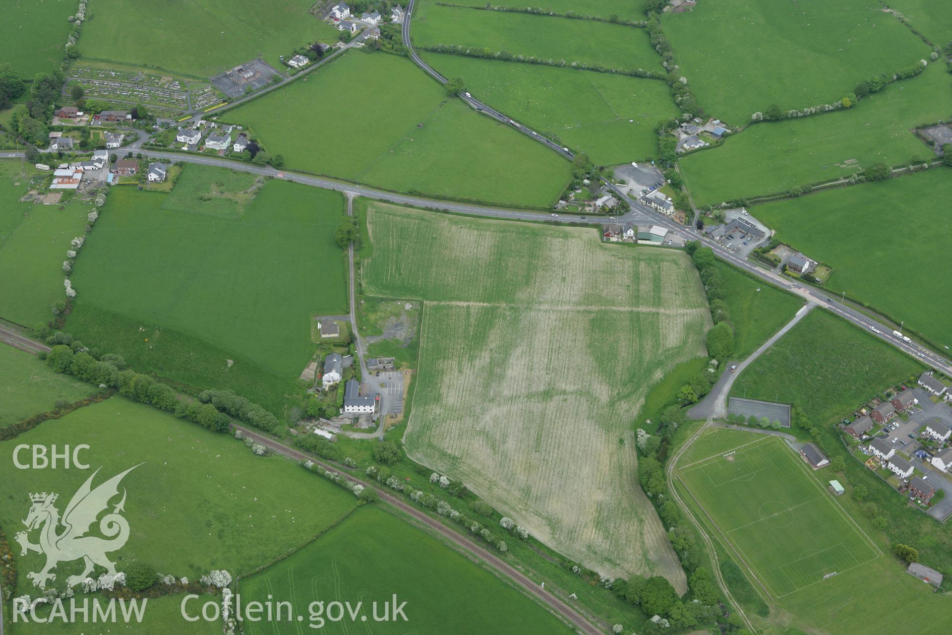 RCAHMW colour oblique photograph of Rhyd y pennau Barrow Cemetery. Taken by Toby Driver on 20/05/2008.