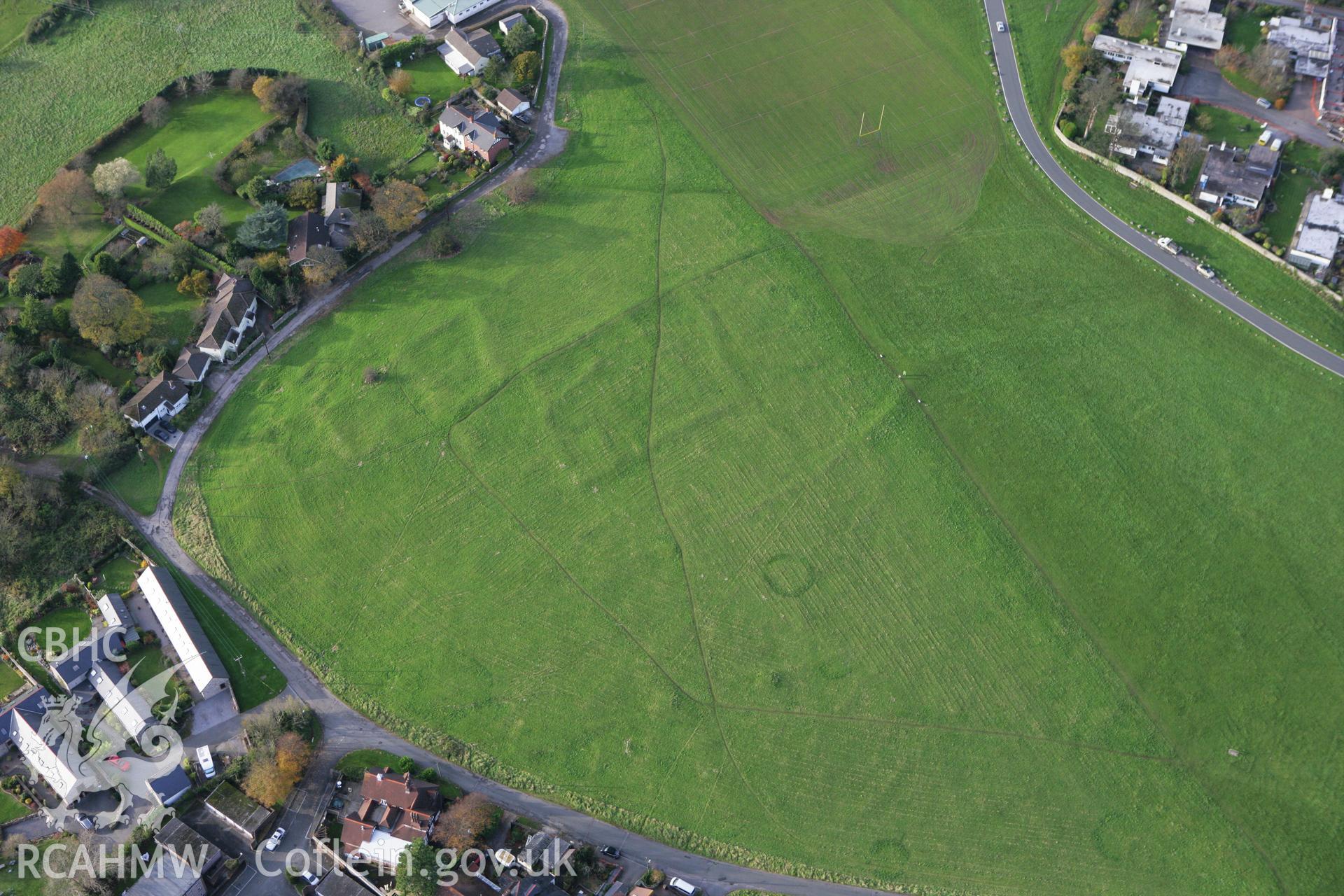 RCAHMW colour oblique photograph of Romano-British Farmstead, settlement earthworks, Dinas Powy Common. Taken by Toby Driver on 12/11/2008.