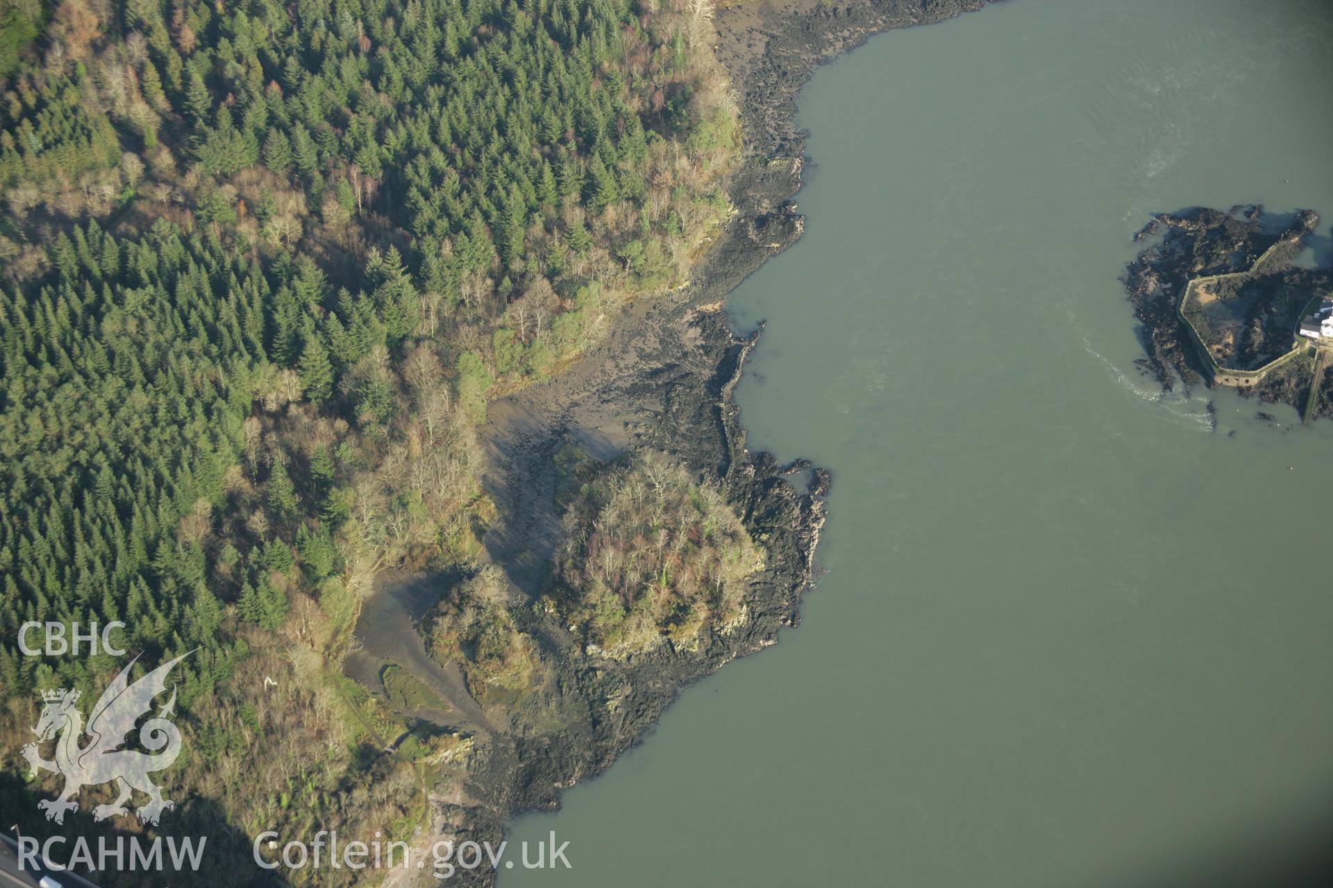 RCAHMW colour oblique aerial photograph of Coed Mor Fish Weir. Taken on 25 January 2007 by Toby Driver