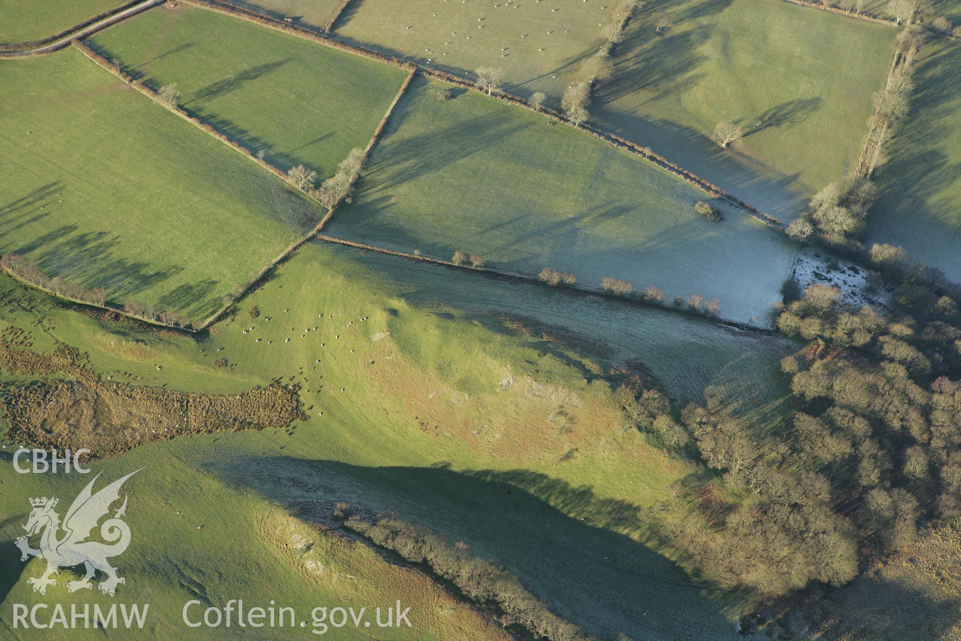RCAHMW colour oblique photograph of Gilfach-y-Dwn Fawr hillfort. Taken by Toby Driver on 20/12/2007.