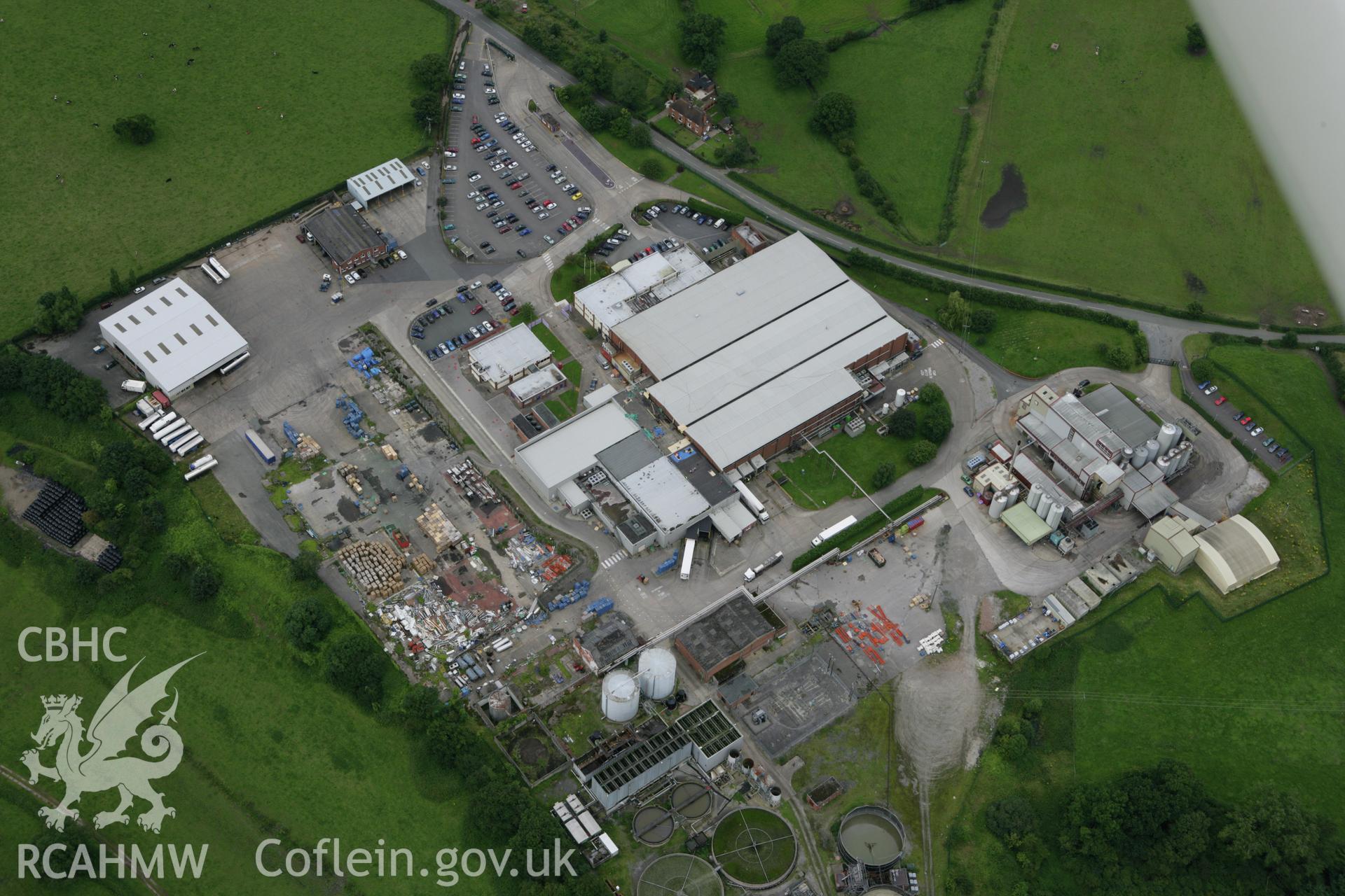 RCAHMW colour oblique aerial photograph of Maelor Creamery, Pickhill Lane, Marchwiel, Wrexham. Taken on 24 July 2007 by Toby Driver