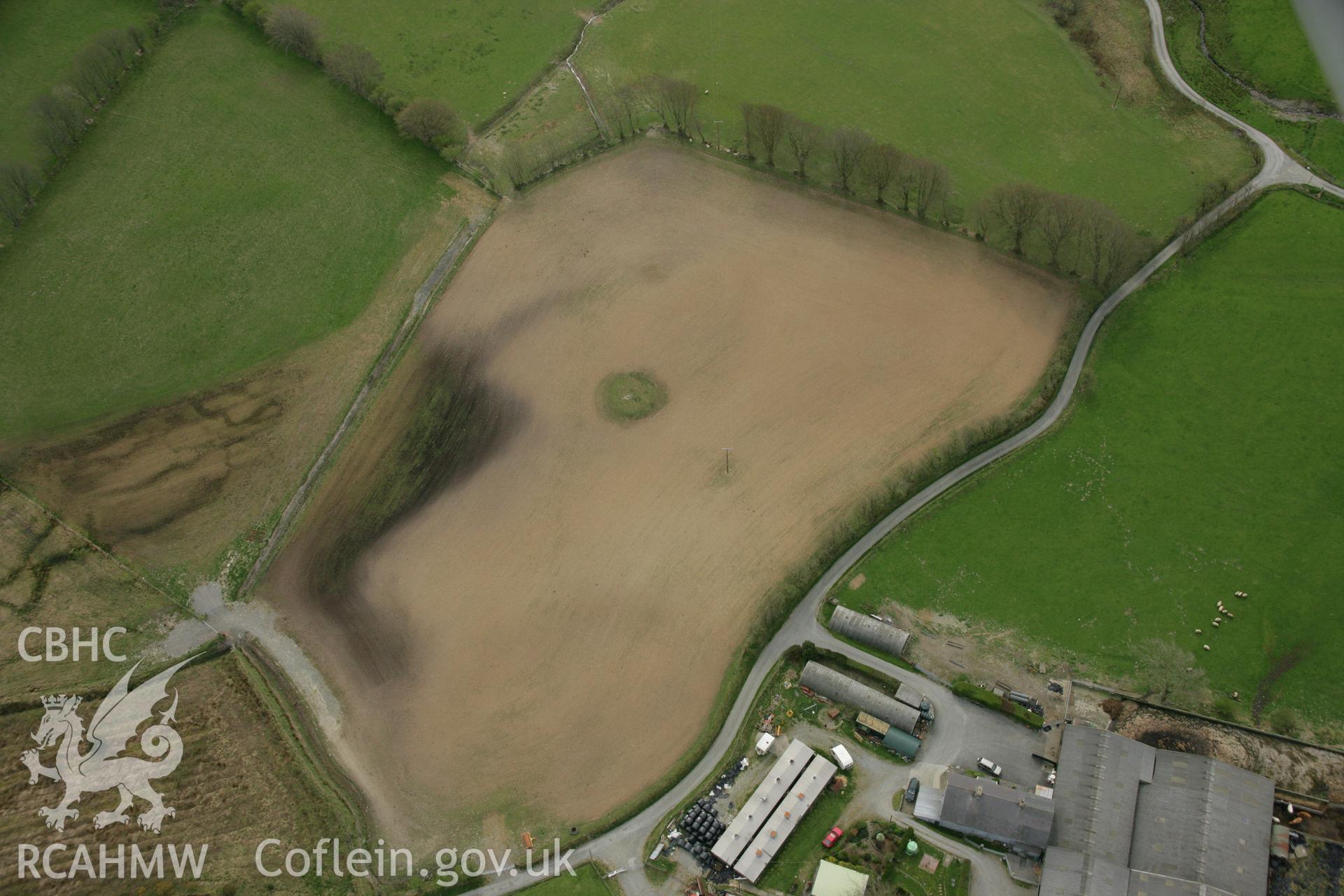 RCAHMW colour oblique aerial photograph of Tyn-y-Eithin Cairn. Taken on 17 April 2007 by Toby Driver