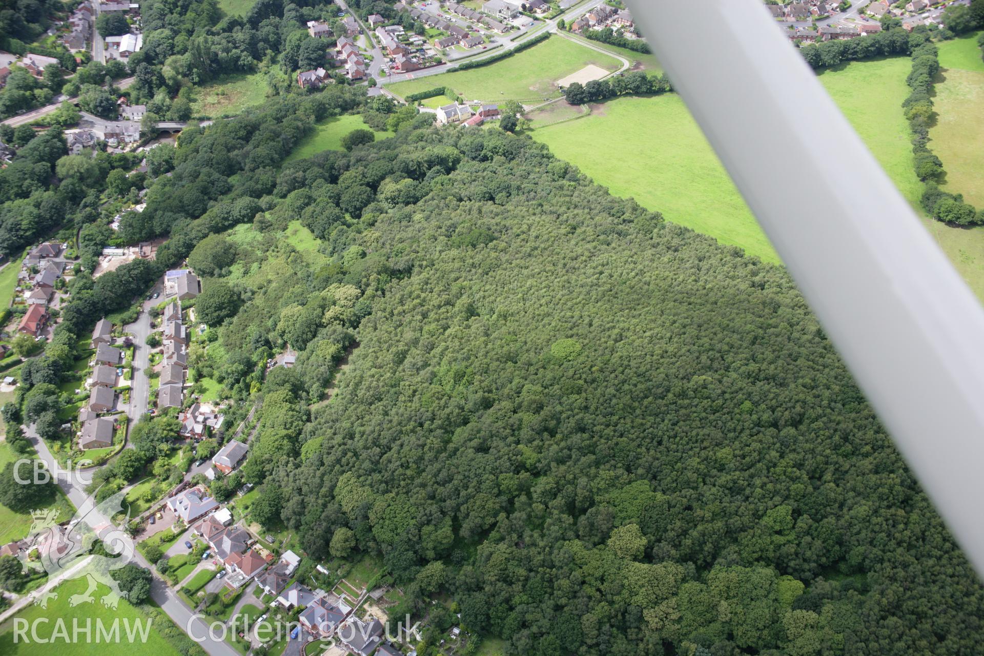 RCAHMW colour oblique aerial photograph of Caer Estyn Hill Fort. Taken on 24 July 2007 by Toby Driver