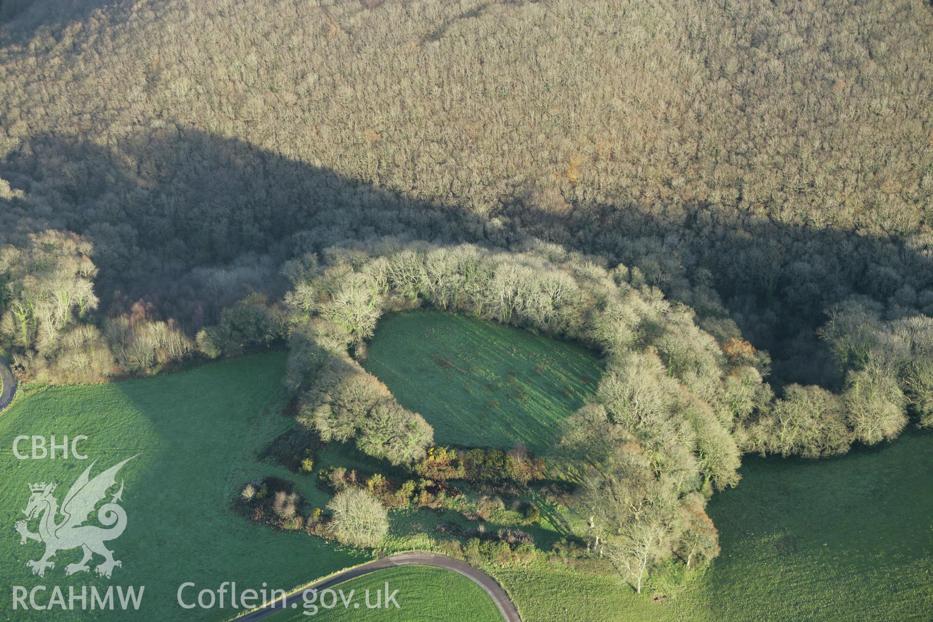 RCAHMW colour oblique photograph of Castell Pen-y-Coed;Possible site of battle of Pencoed or Pencon. Taken by Toby Driver on 29/11/2007.
