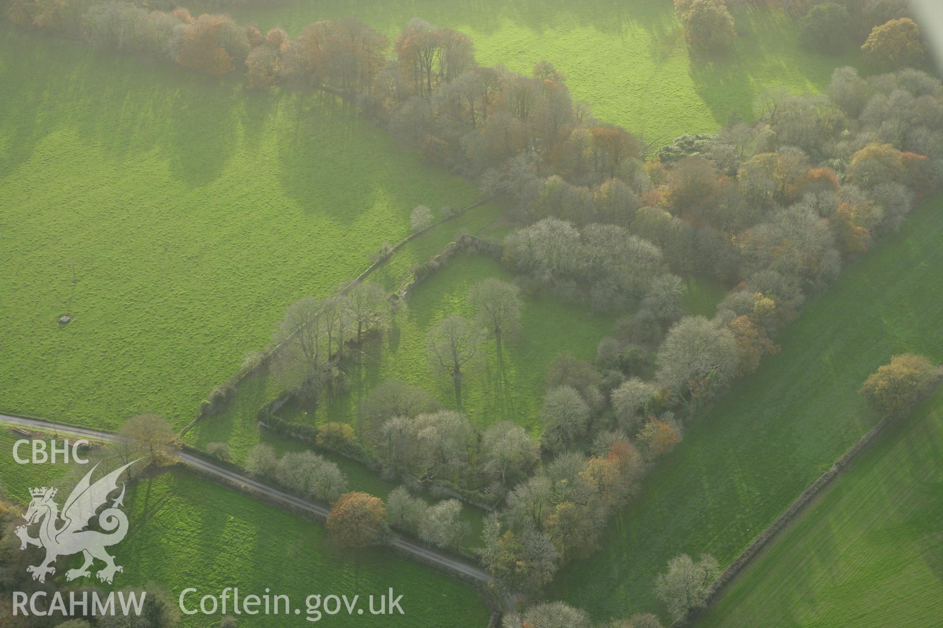 RCAHMW colour oblique photograph of The Mote, Garden, New Moat;New Moat, walled garden to east of. Taken by Toby Driver on 06/11/2007.