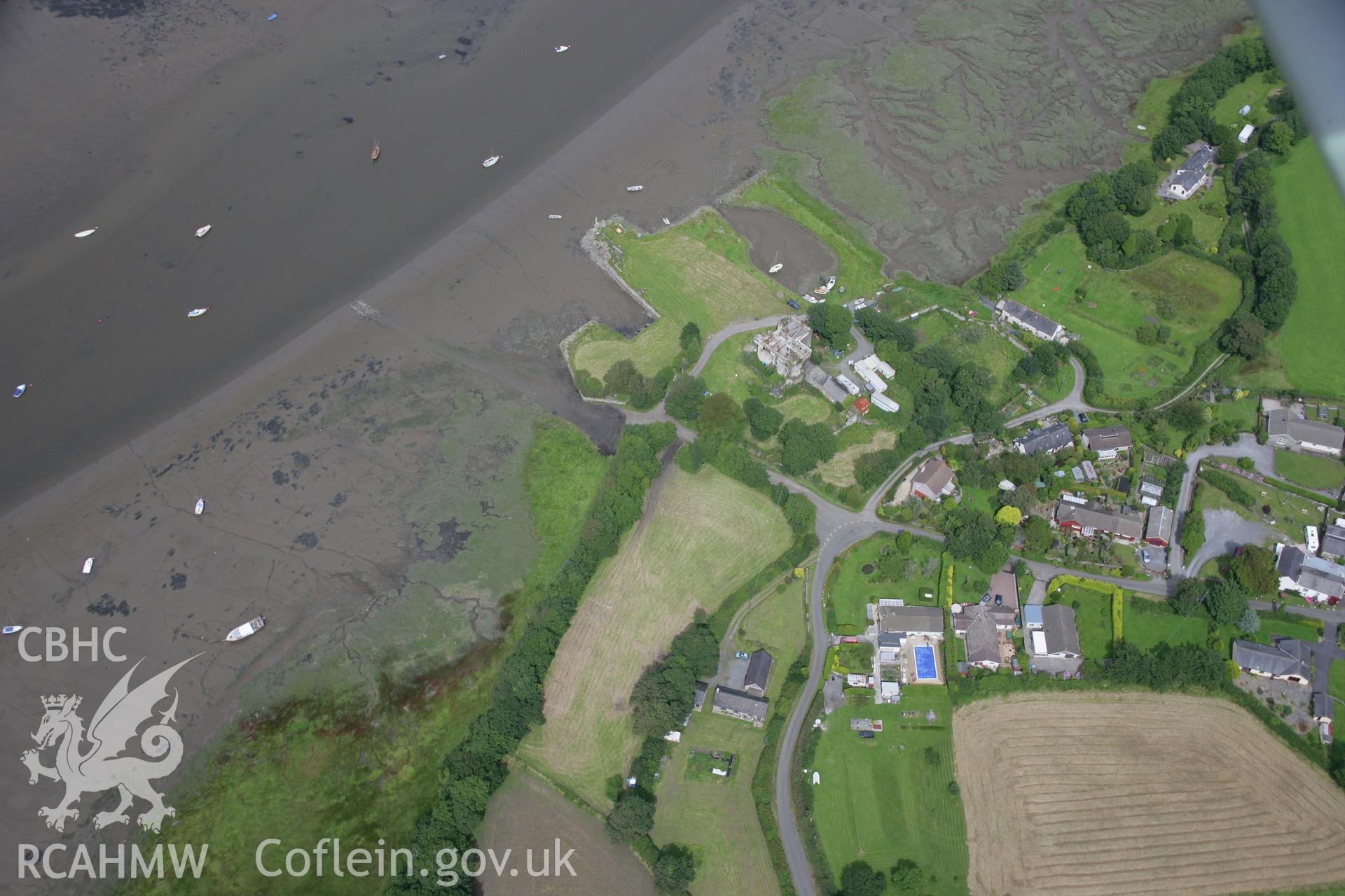 RCAHMW colour oblique photograph of Landshipping,House and quay, Martlewy. Taken by Toby Driver on 01/08/2007.