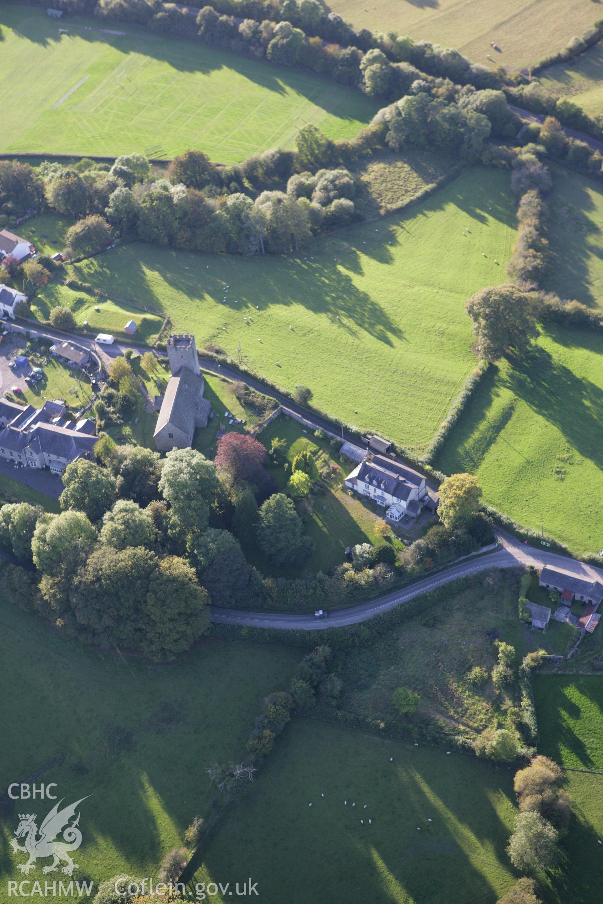 RCAHMW colour oblique photograph of Llandovery Roman fort (site of). Taken by Toby Driver on 04/10/2007.