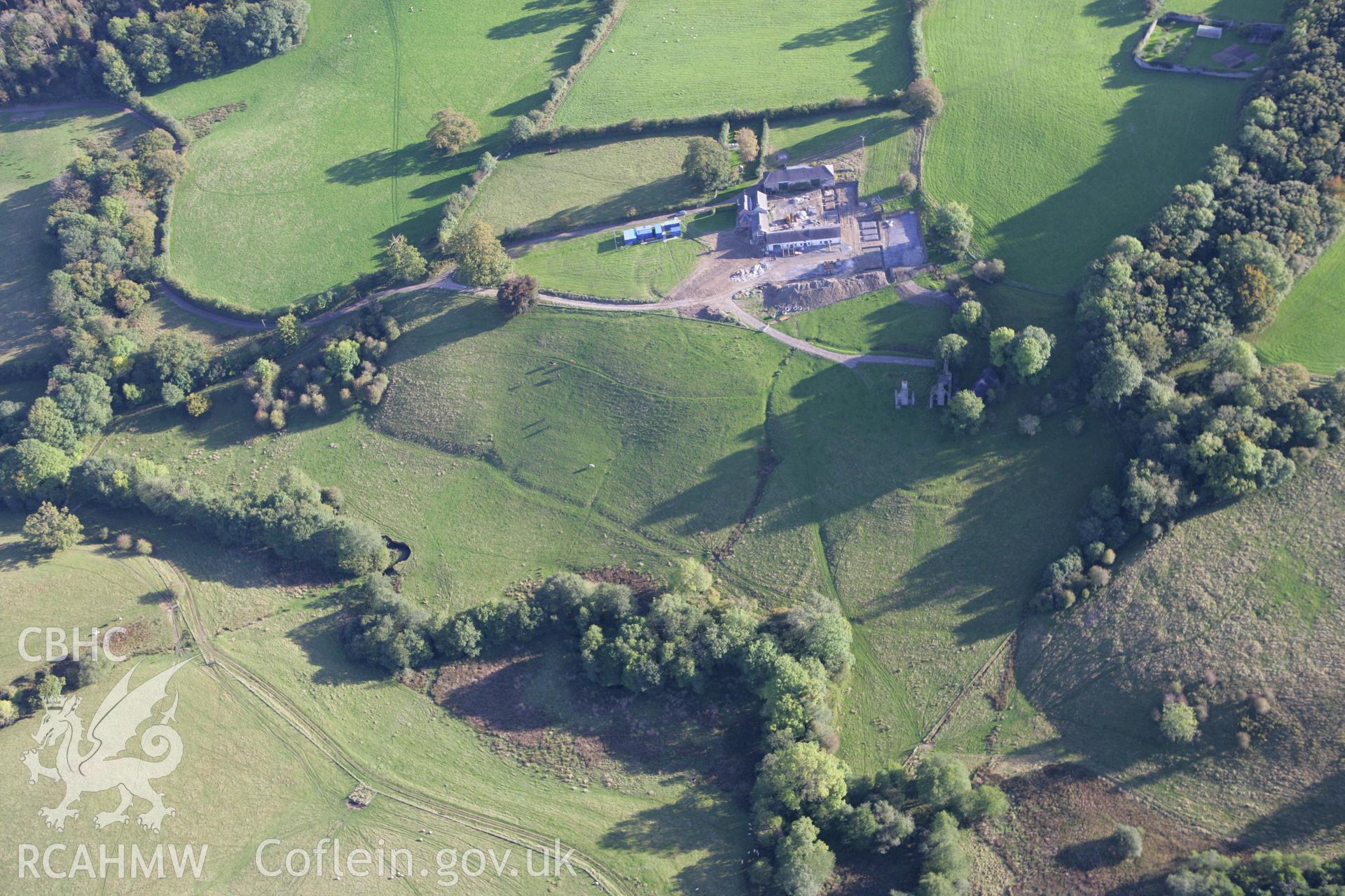 RCAHMW colour oblique photograph of Llwynywormwood, house. Taken by Toby Driver on 04/10/2007.