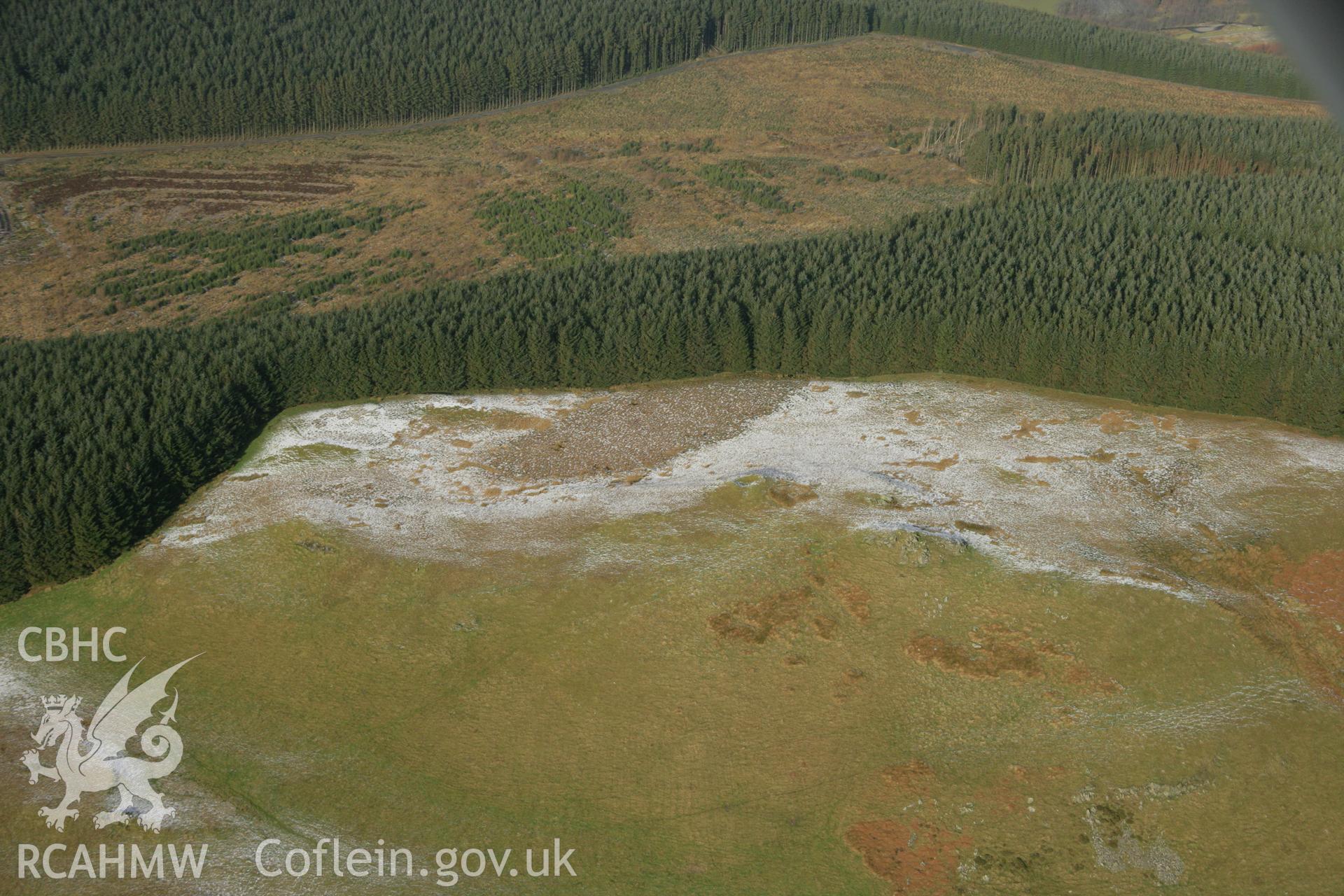 RCAHMW colour oblique aerial photograph of Carnedd Das Eithin. Taken on 25 January 2007 by Toby Driver