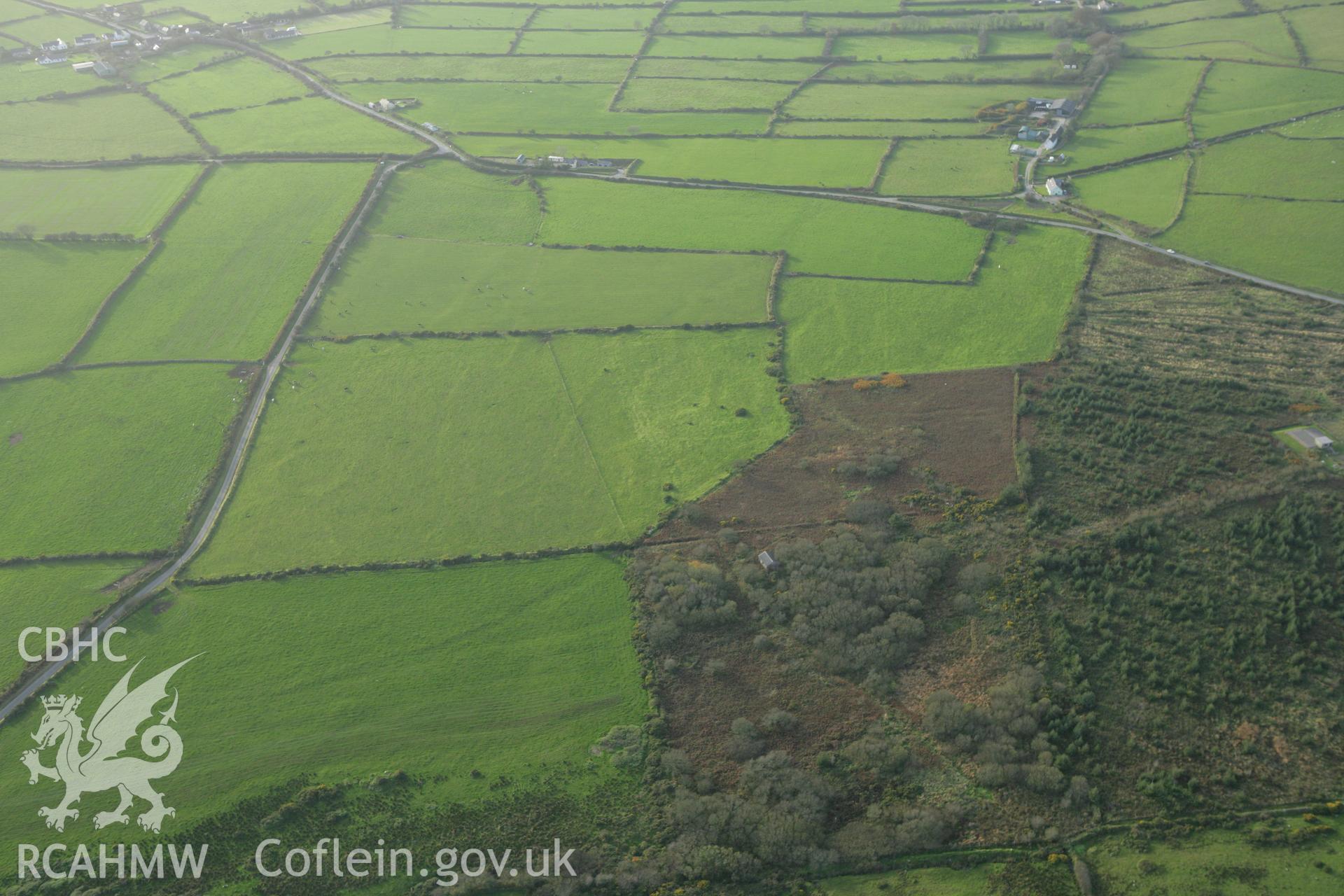 RCAHMW colour oblique photograph of Strip field system, Tufton. Taken by Toby Driver on 06/11/2007.