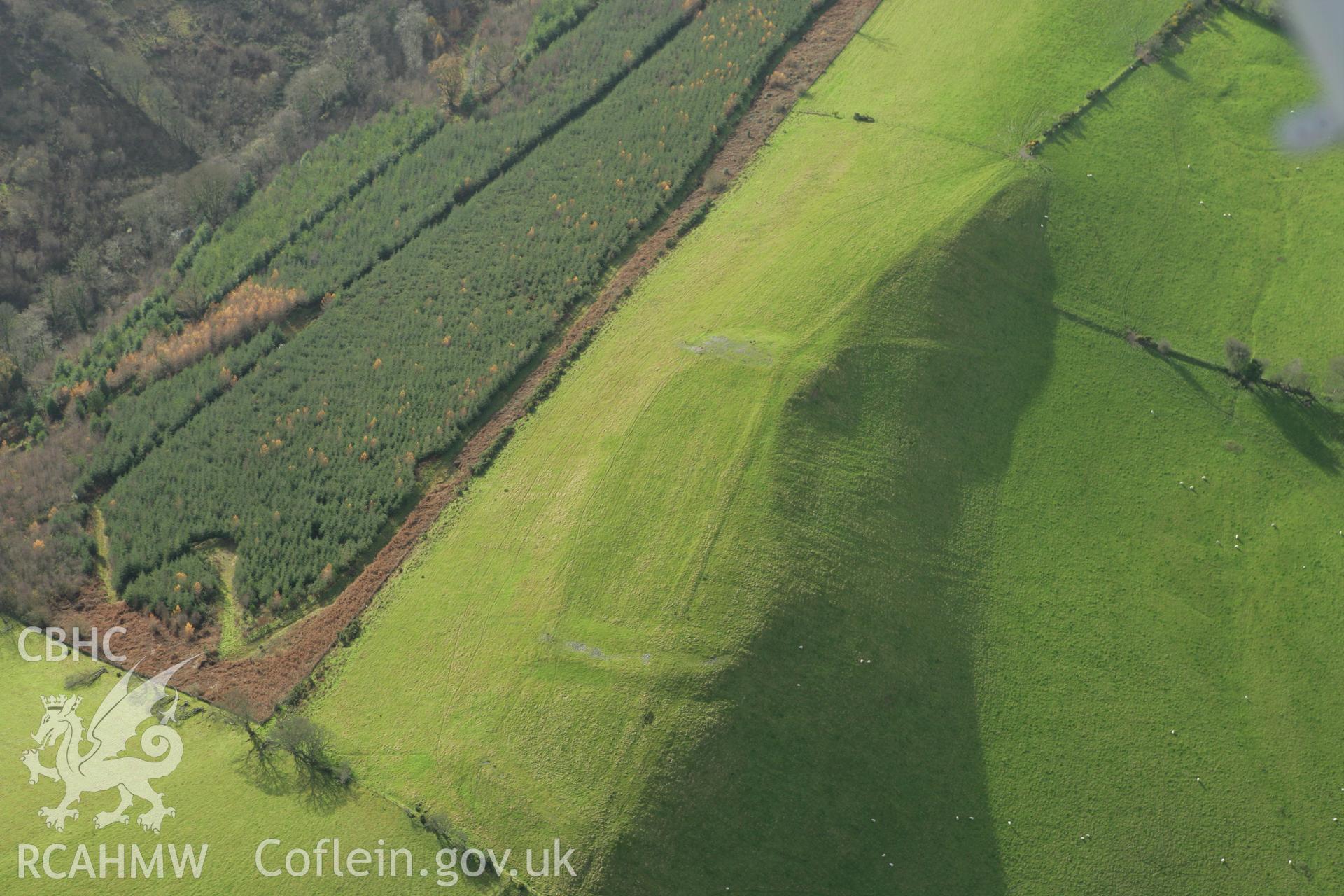 RCAHMW colour oblique photograph of Pen y Gaer hillfort. Taken by Toby Driver on 29/11/2007.