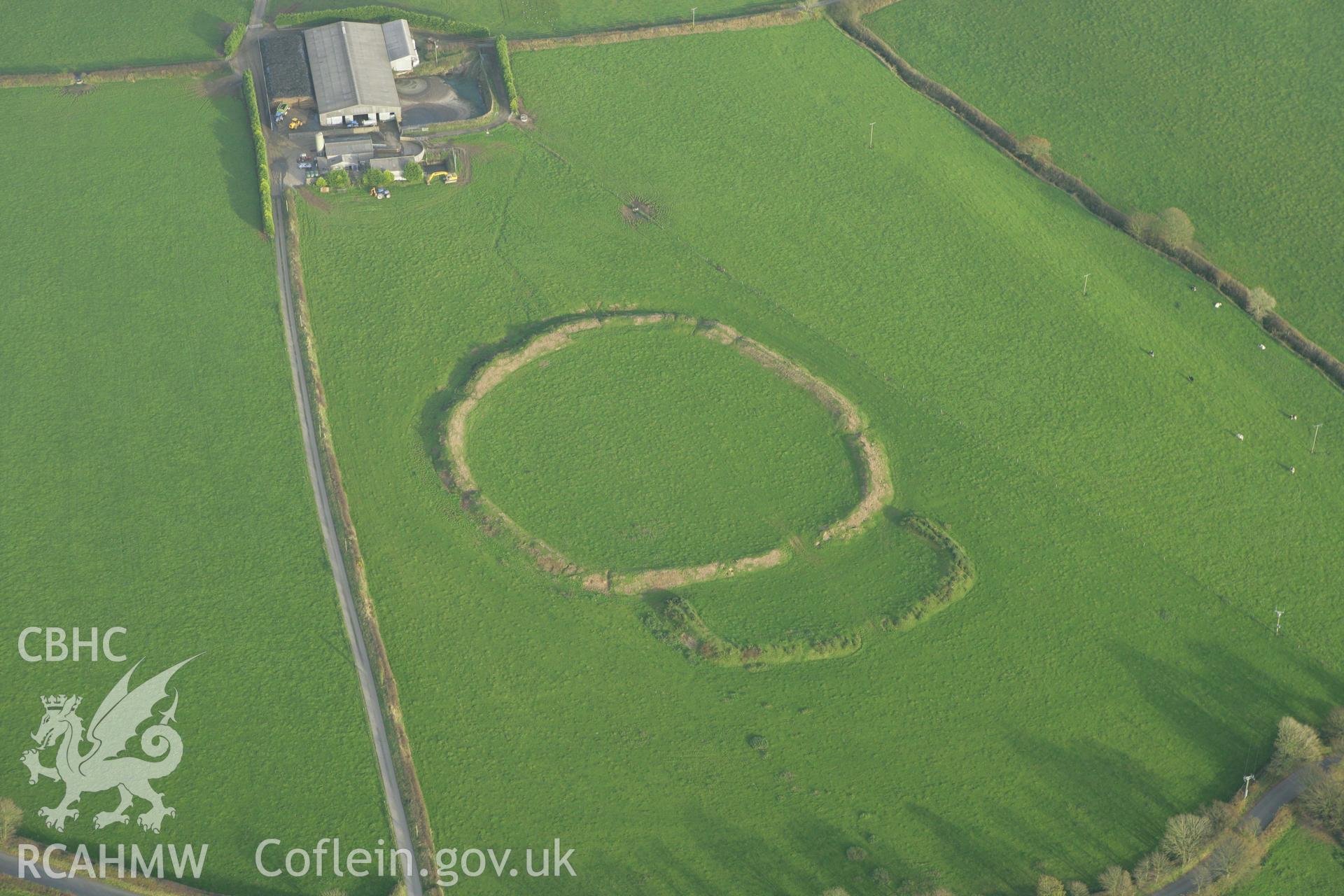 RCAHMW colour oblique photograph of Scollock Rath. Taken by Toby Driver on 06/11/2007.