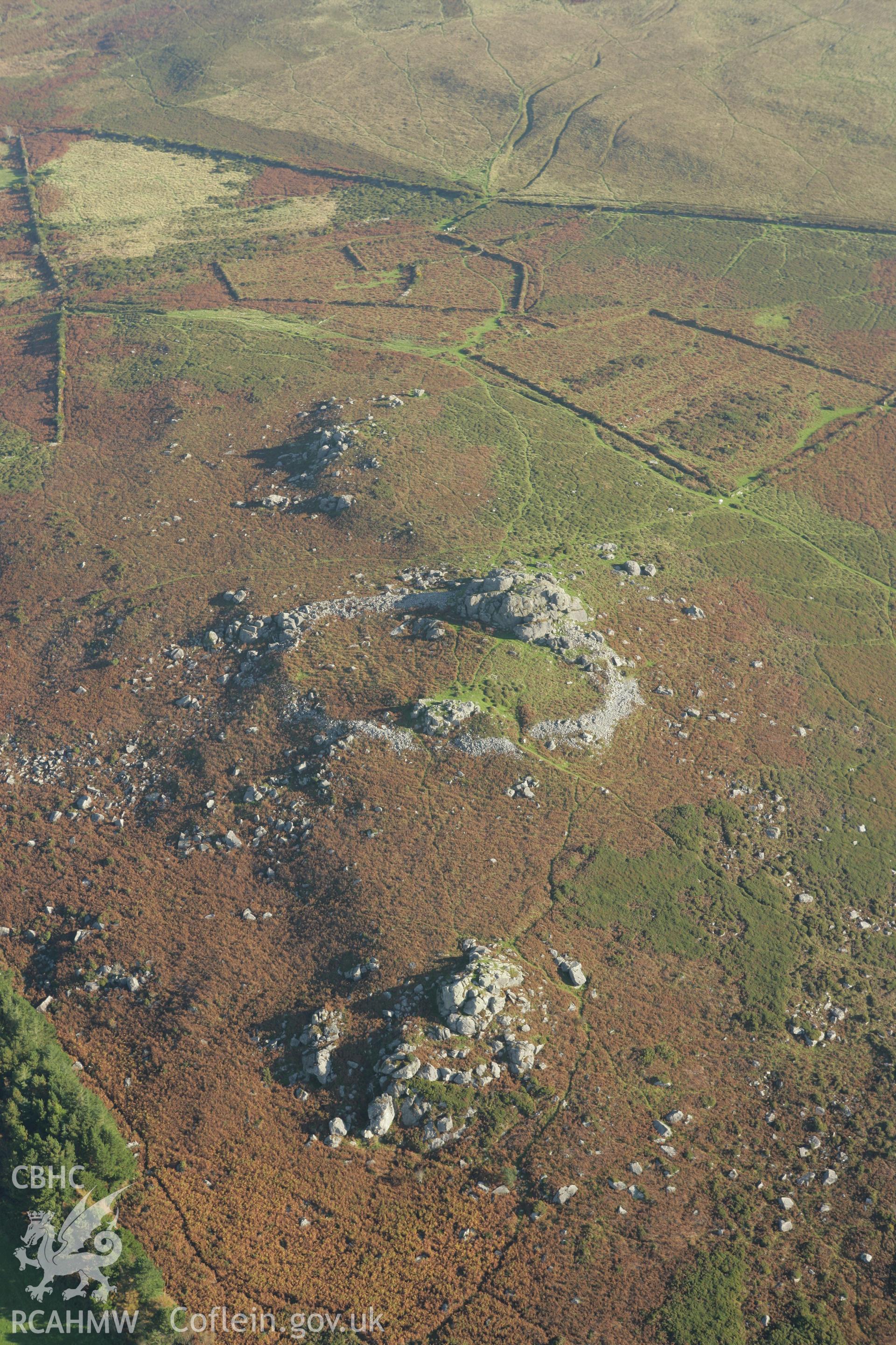 RCAHMW colour oblique photograph of Carn Ffoi. Taken by Toby Driver on 23/10/2007.