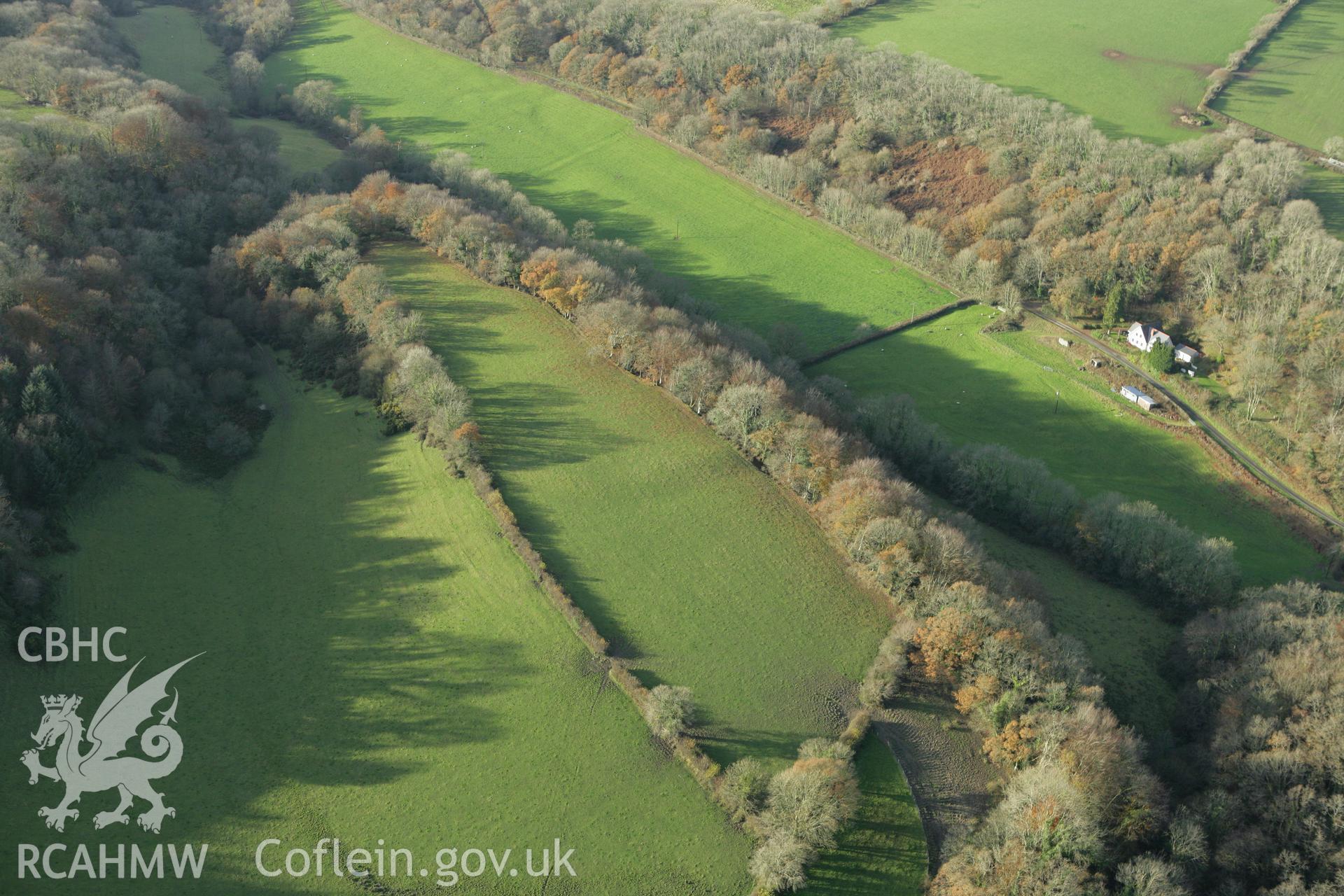 RCAHMW colour oblique photograph of Pen-y-Gaer hillfort. Taken by Toby Driver on 29/11/2007.