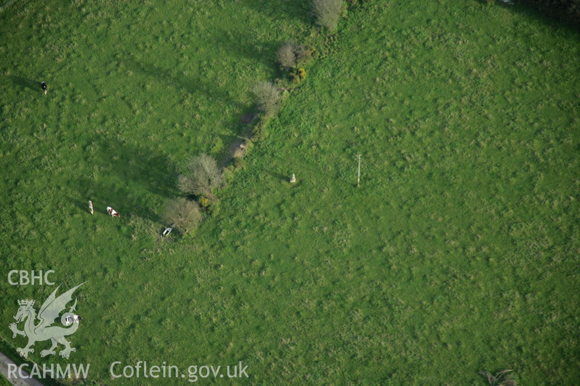 RCAHMW colour oblique photograph of Maenpica, standing stone. Taken by Toby Driver on 06/11/2007.