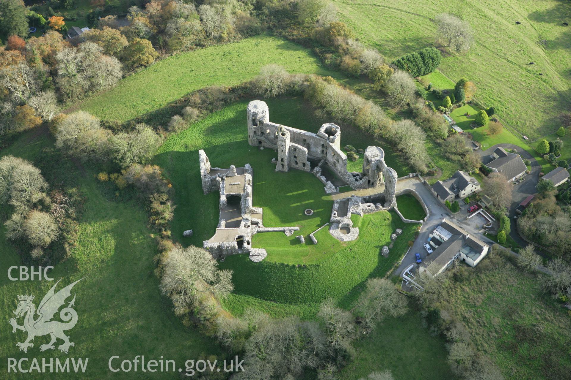 RCAHMW colour oblique photograph of Llawhaden Castle. Taken by Toby Driver on 06/11/2007.