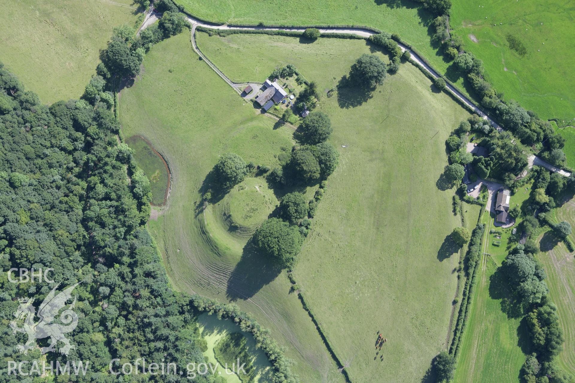 RCAHMW colour oblique aerial photograph of Sycharth Castle, Llansilin. Taken on 31 July 2007 by Toby Driver