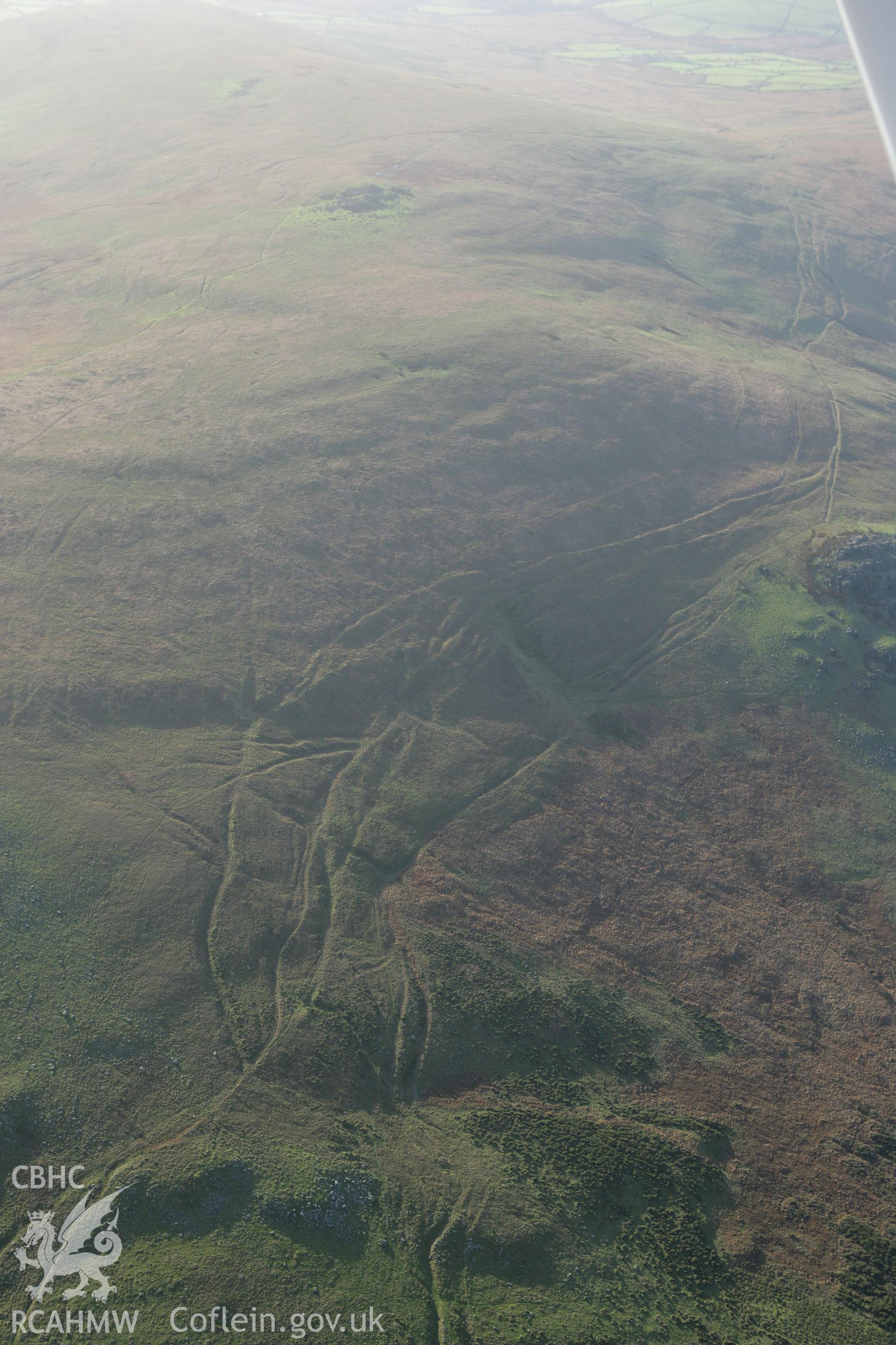 RCAHMW colour oblique photograph of Braided trackways, Carn Alw. Taken by Toby Driver on 29/11/2007.