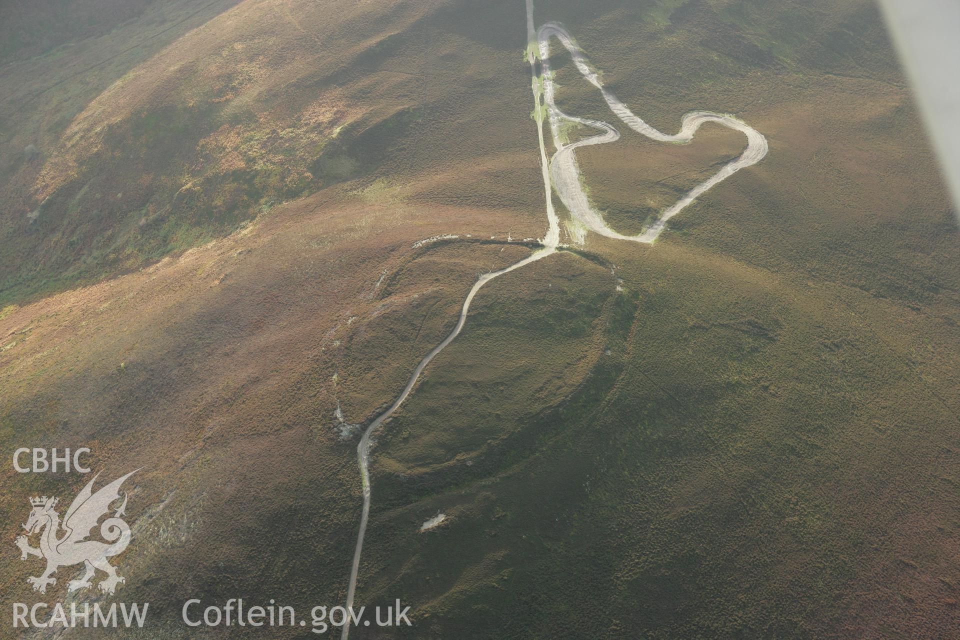 RCAHMW colour oblique photograph of Moel y Gaer hillfort. Taken by Toby Driver on 30/10/2007.