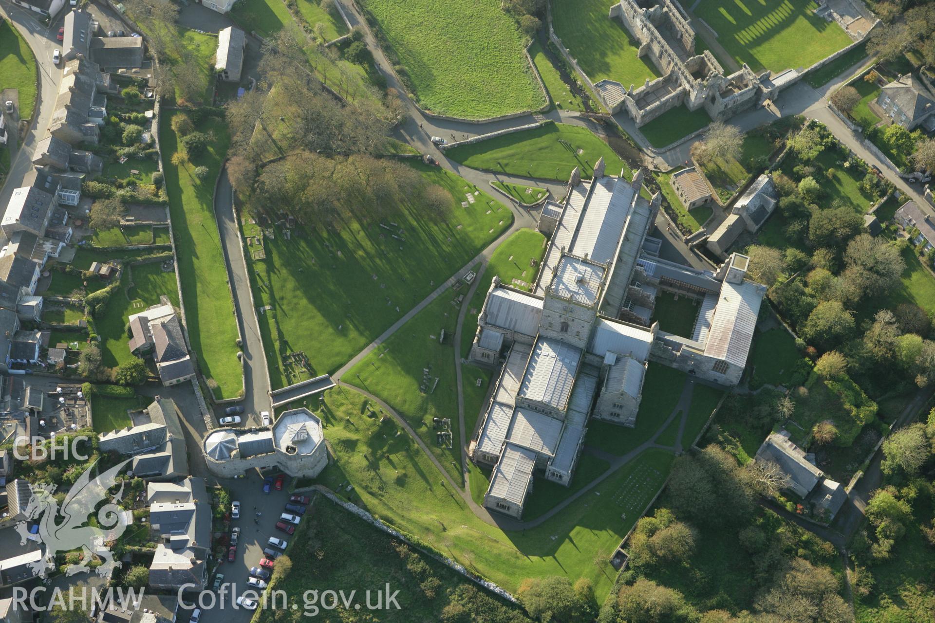 RCAHMW colour oblique photograph of St David's cathedral;St Davids cathedral;St Davids cathedral close, Porth-y-twr. Taken by Toby Driver on 23/10/2007.