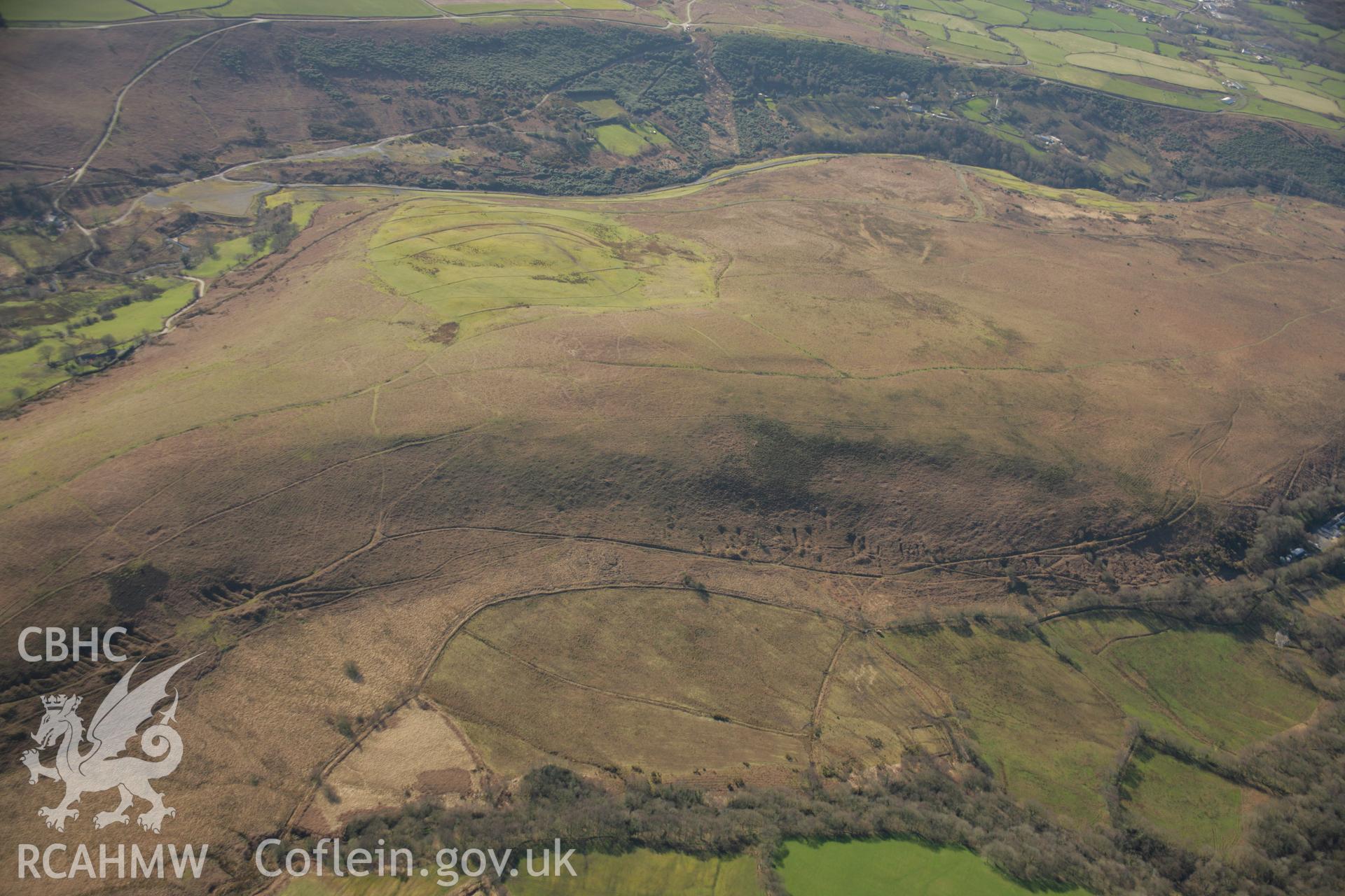 RCAHMW colour oblique aerial photograph of Twyn Tyle Platform. Taken on 21 March 2007 by Toby Driver