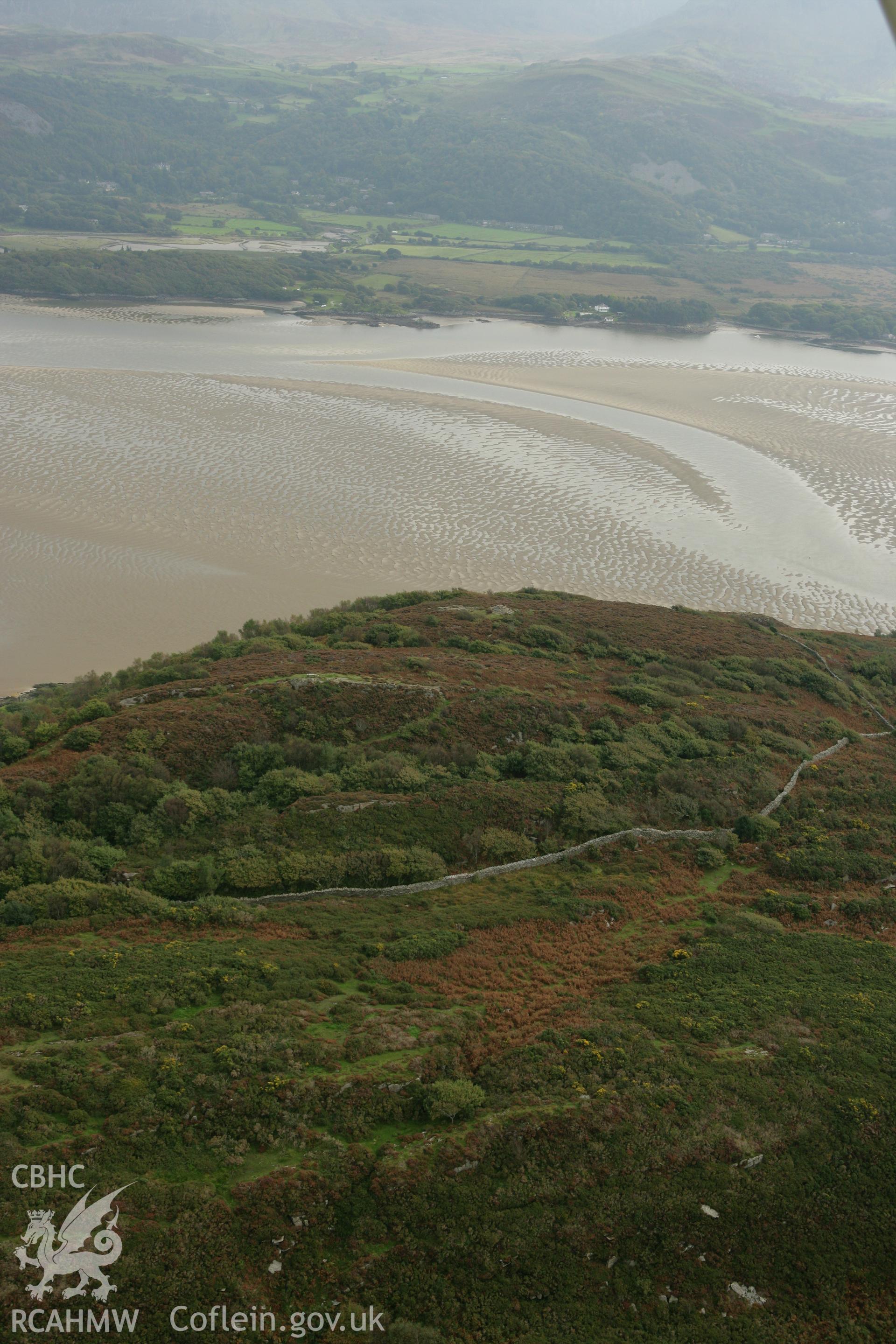 RCAHMW colour oblique photograph of Barmouth Panorama Walk, Barmouth, summit, view from north. Taken by Toby Driver on 08/10/2007.