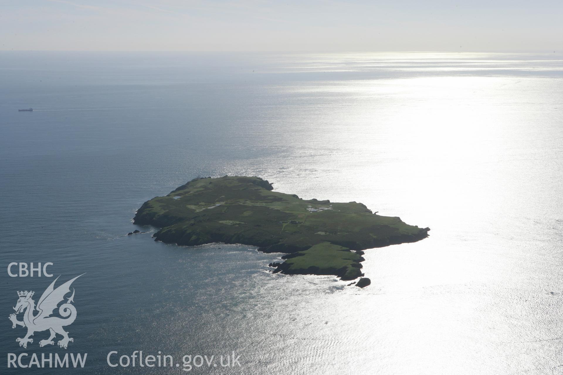 RCAHMW colour oblique aerial photograph of Skokholm Island. Taken on 30 July 2007 by Toby Driver