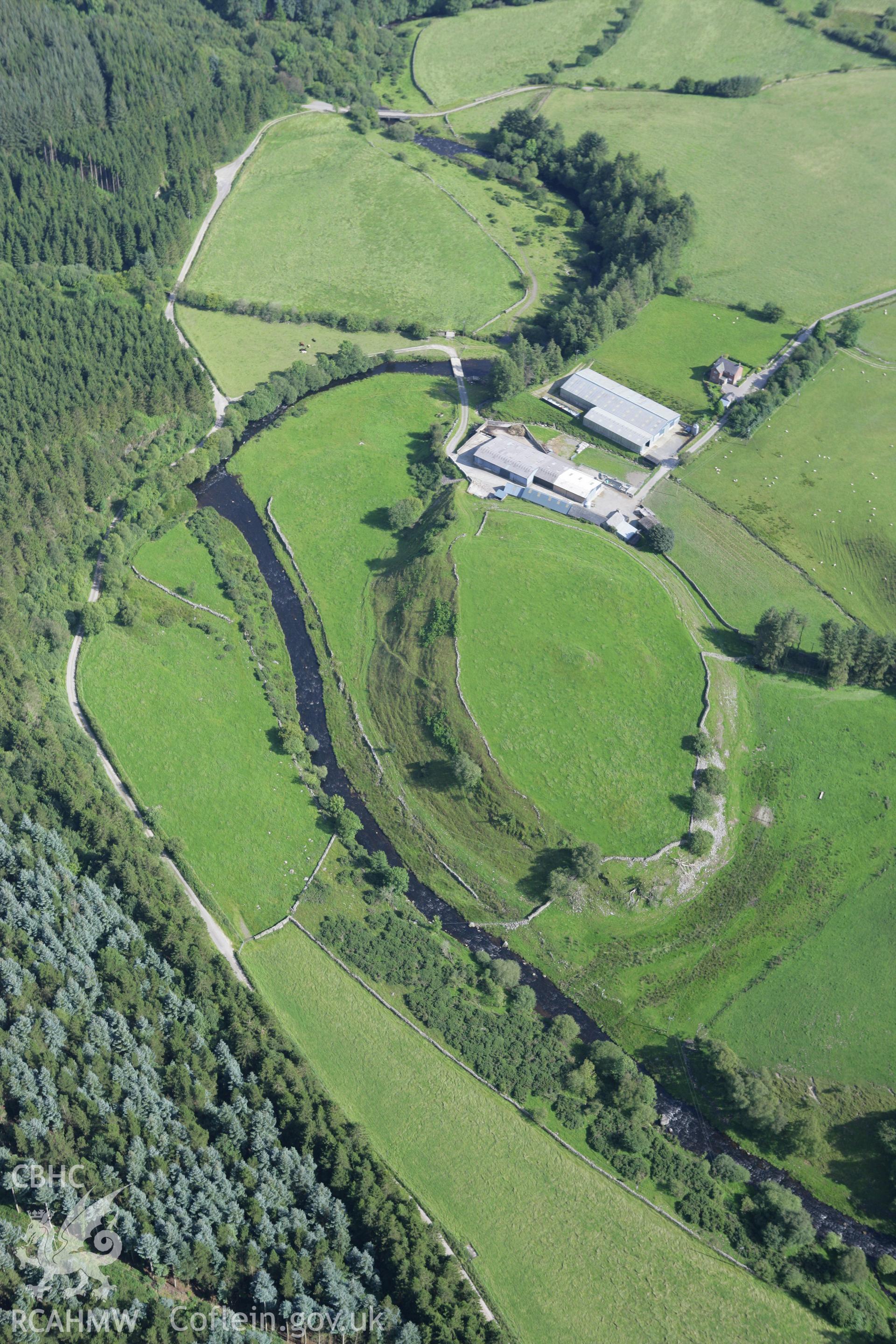 RCAHMW colour oblique aerial photograph of Caer Ddunod. Taken on 31 July 2007 by Toby Driver