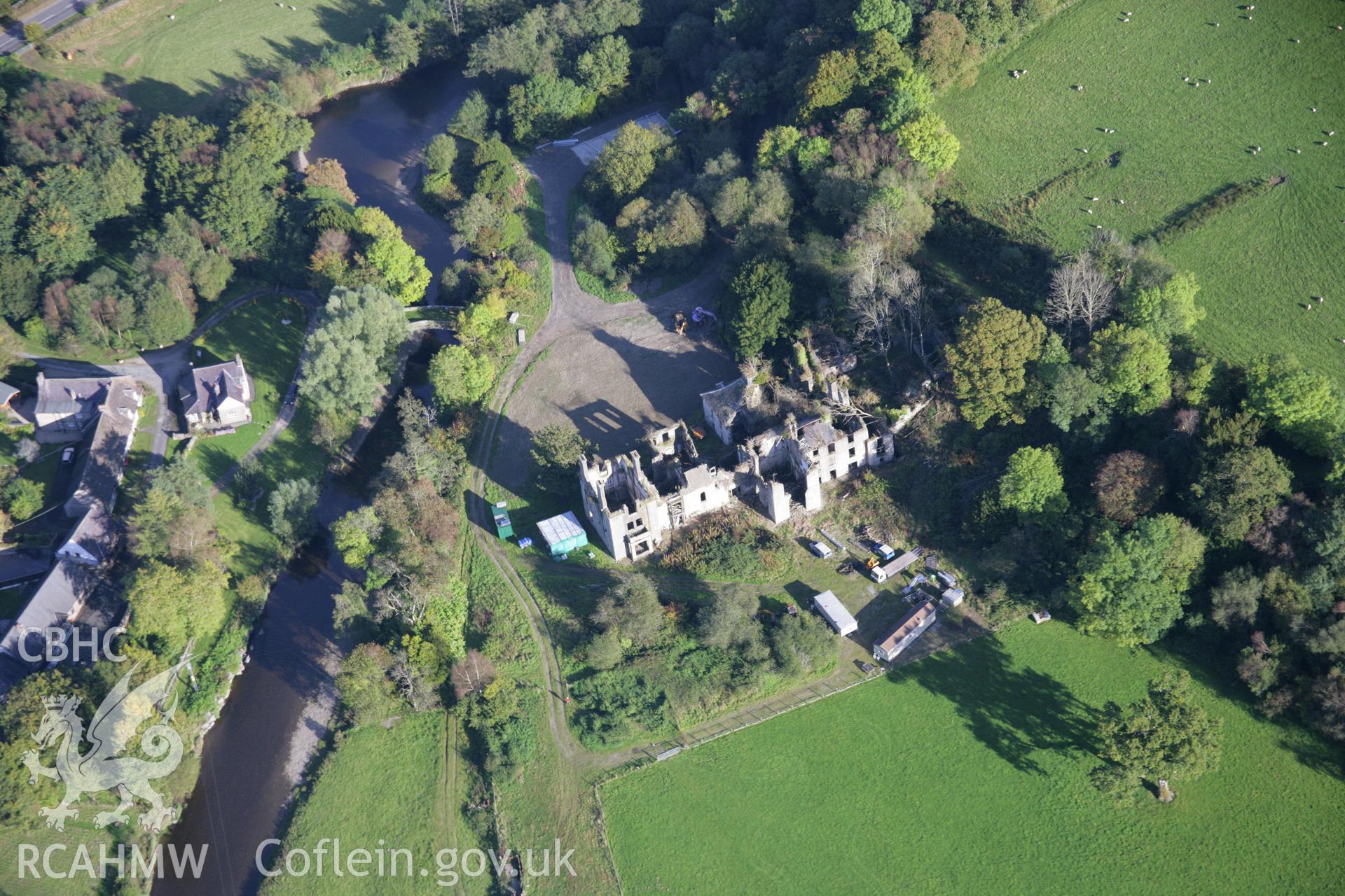 RCAHMW colour oblique photograph of Edwinsford. Taken by Toby Driver on 04/10/2007.