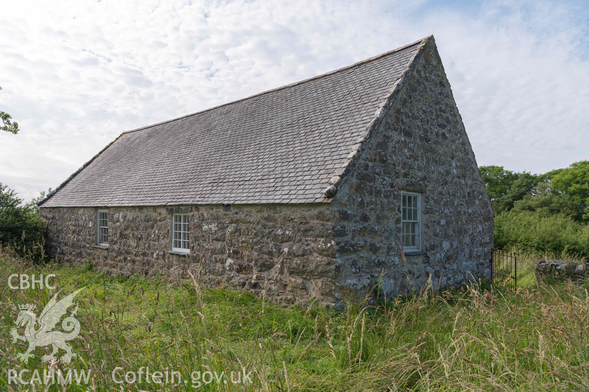 Capel Newydd - View of the side and rear of the chapel, taken from South-East