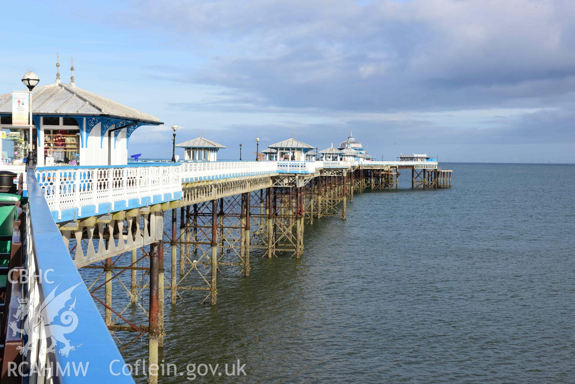 Llandudno Pier: view north-east along length of pier