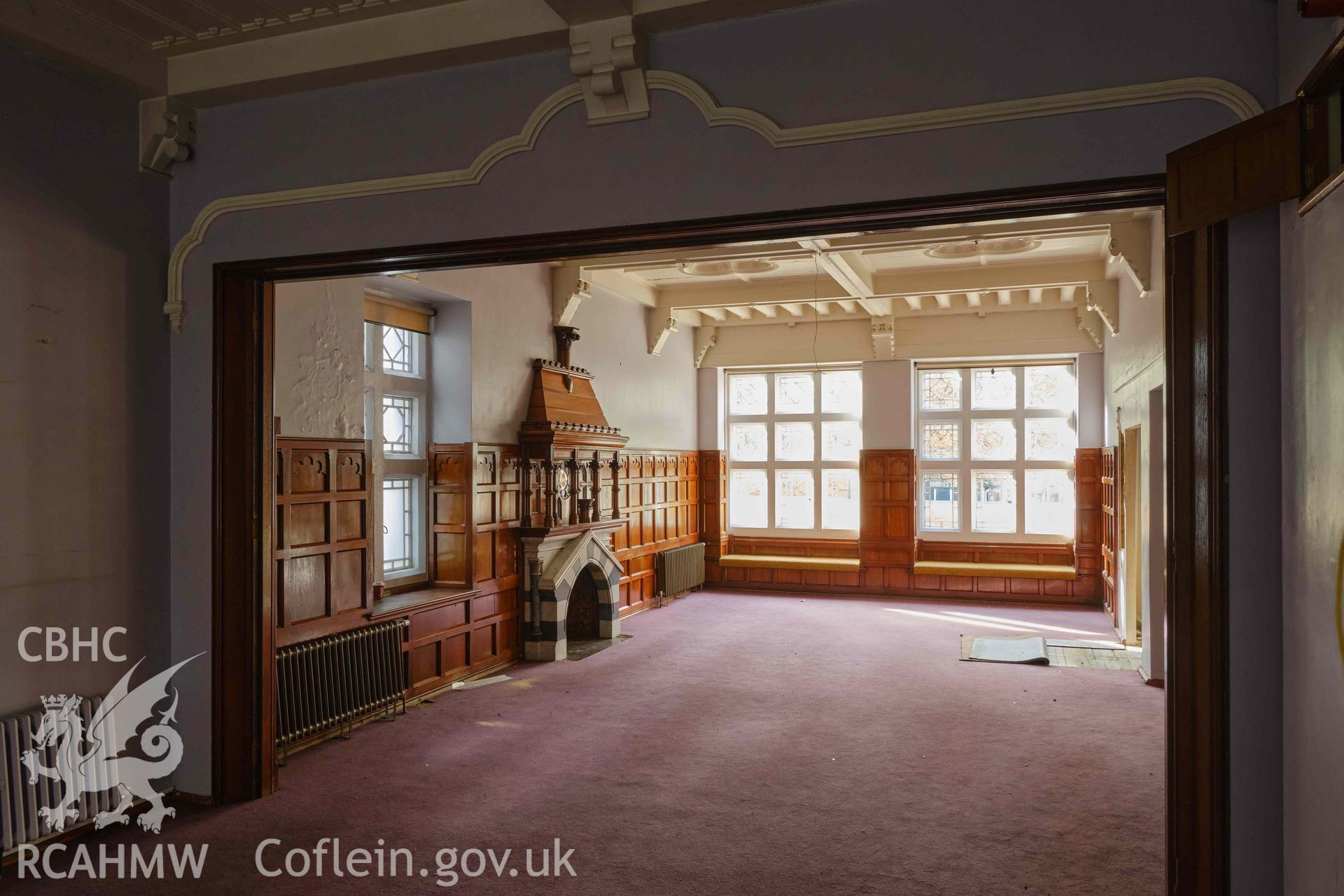 library (G4) looking W into dining room