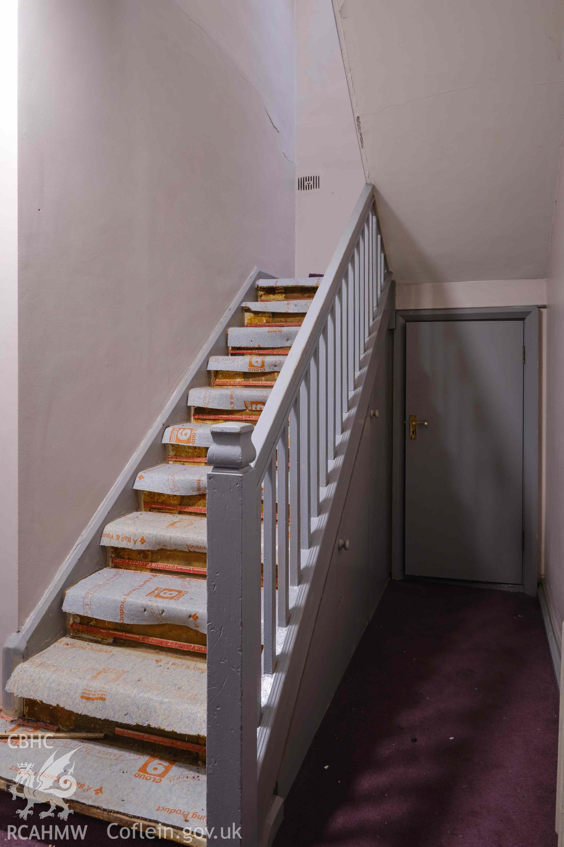 dog-leg stair in lobby 1.4, looking SE