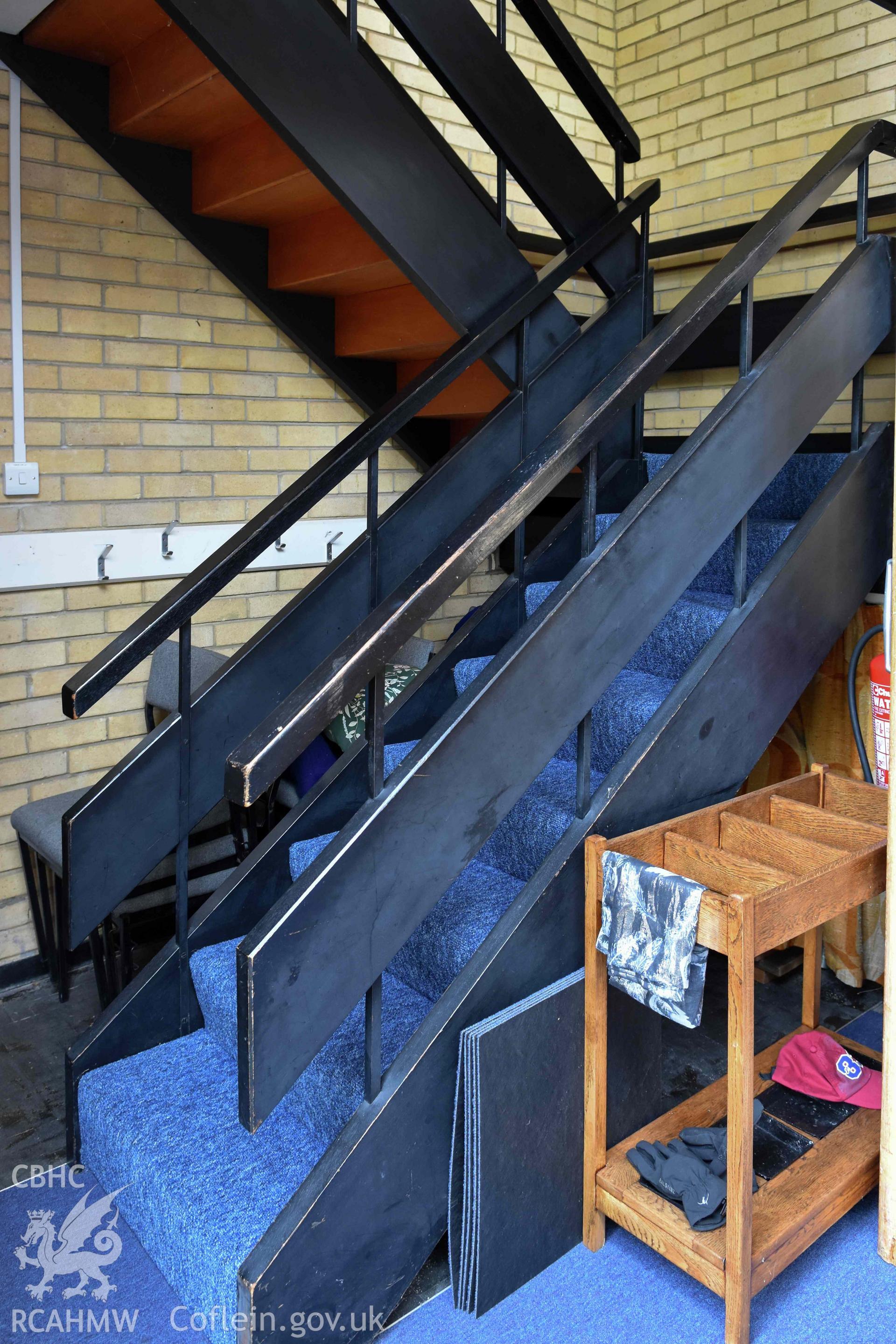 Cyncoed Methodist Church, vestibule stairs to first floor