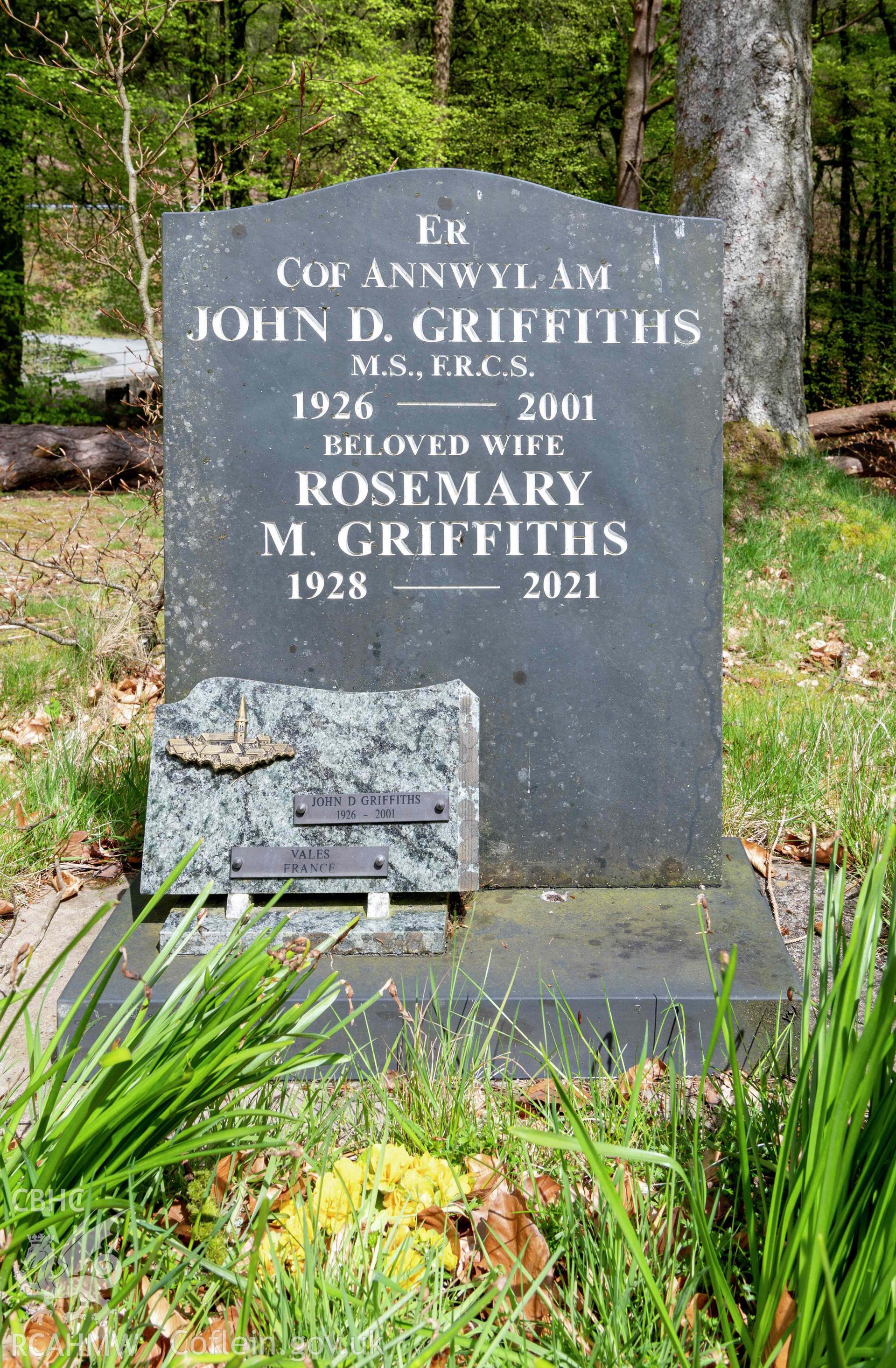 Soar-y-Mynydd, exterior detail of gravestone