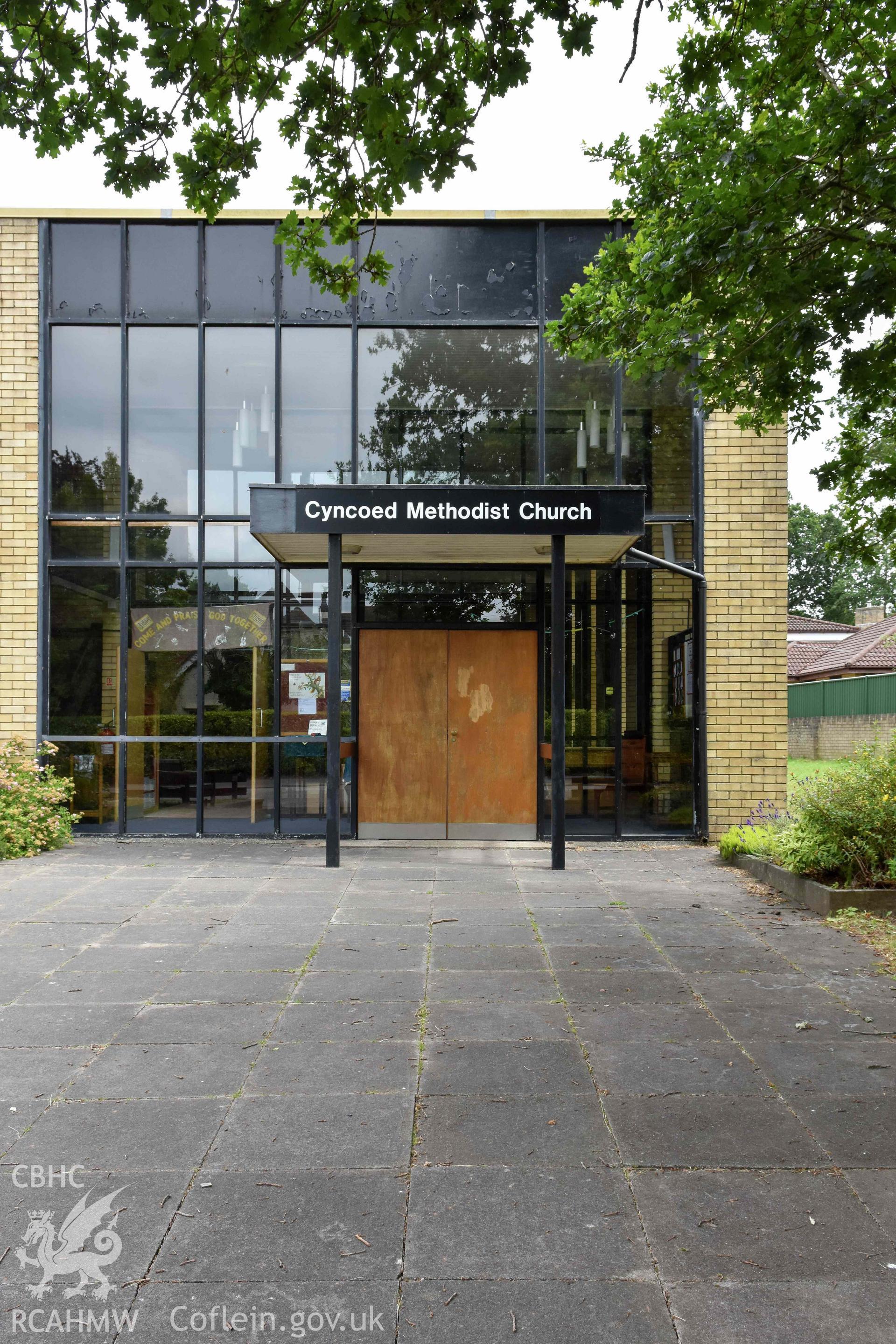 Cyncoed Methodist Church, exterior detail of entrance bay in facade from west