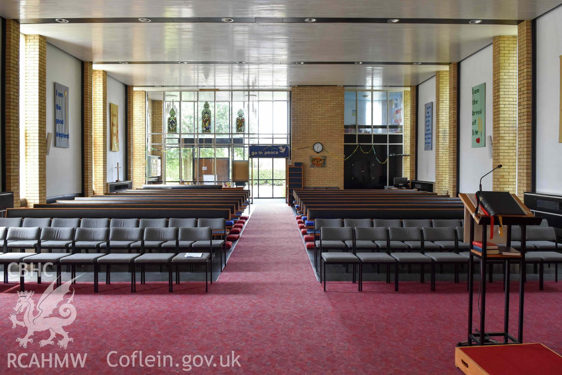 Cyncoed Methodist Church, interior auditorium looking west