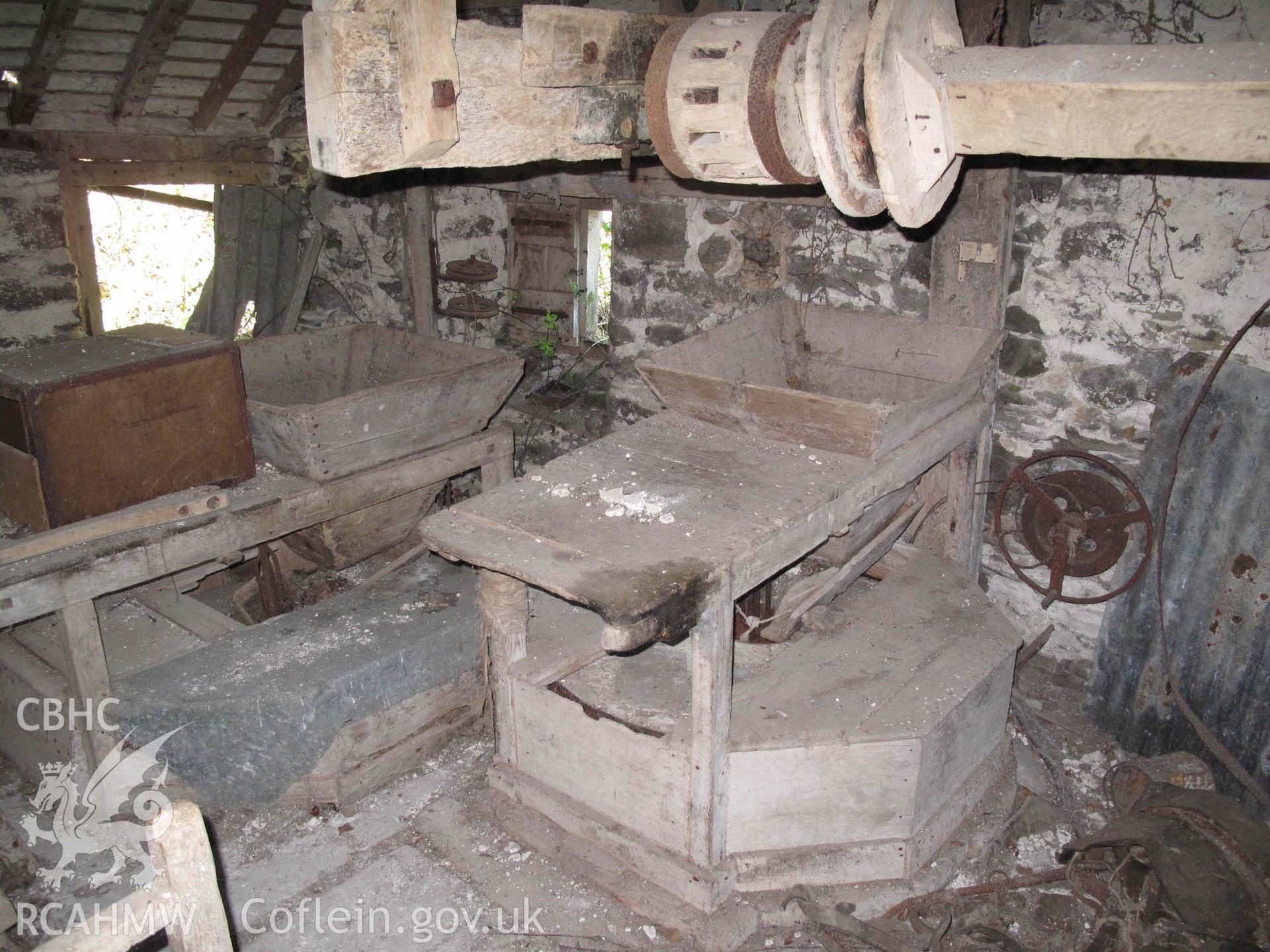 Melin-y-grug Corn Mill: interior