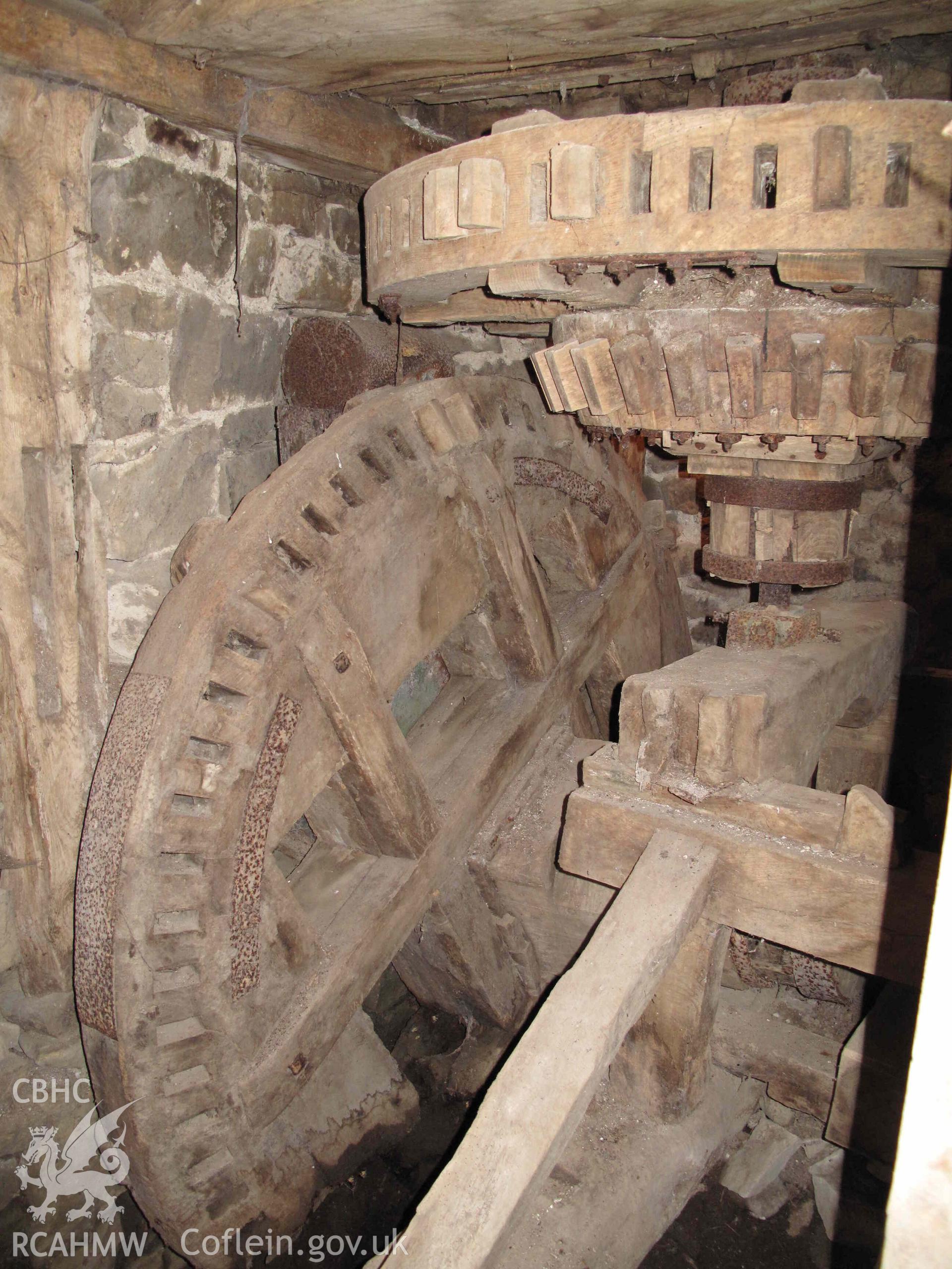 Coedtrewernau Corn Mill: wheels and cogs