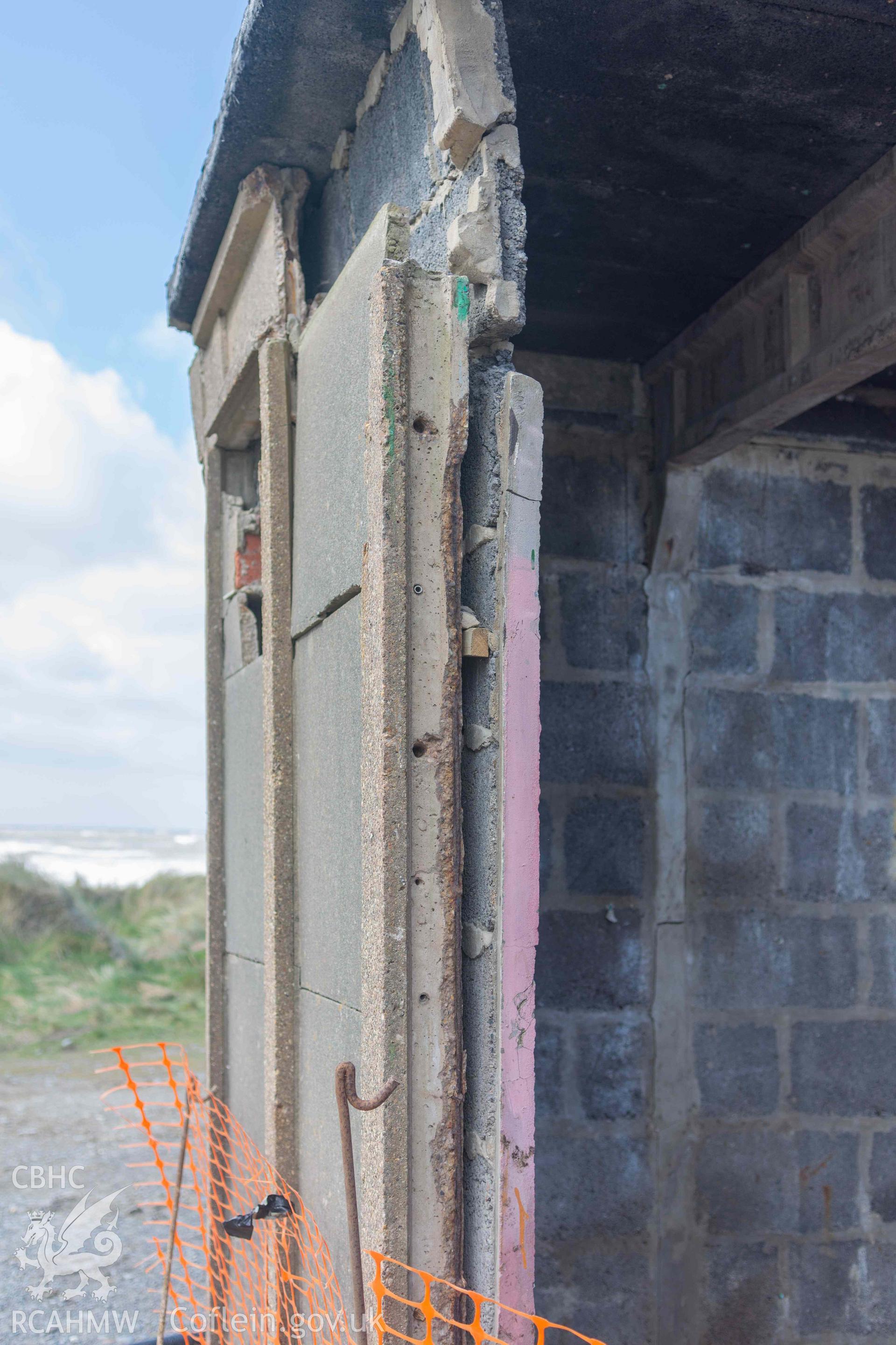 Ynyslas BCF Hut - Detailed view of a portion of the front of the hut, taken from East