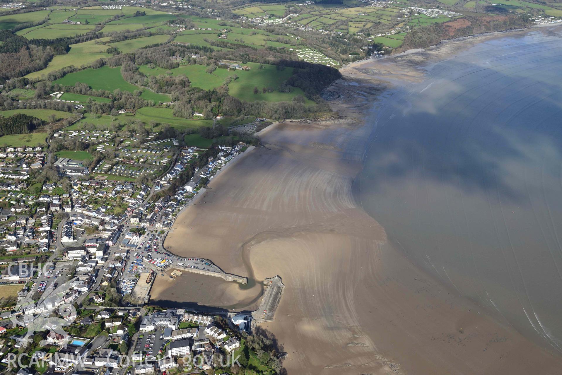 RCAHMW colour oblique aerial photograph of Saundersfoot Harbour & town, view from south taken on 4 March 2022 by Toby Driver ((SN137046)