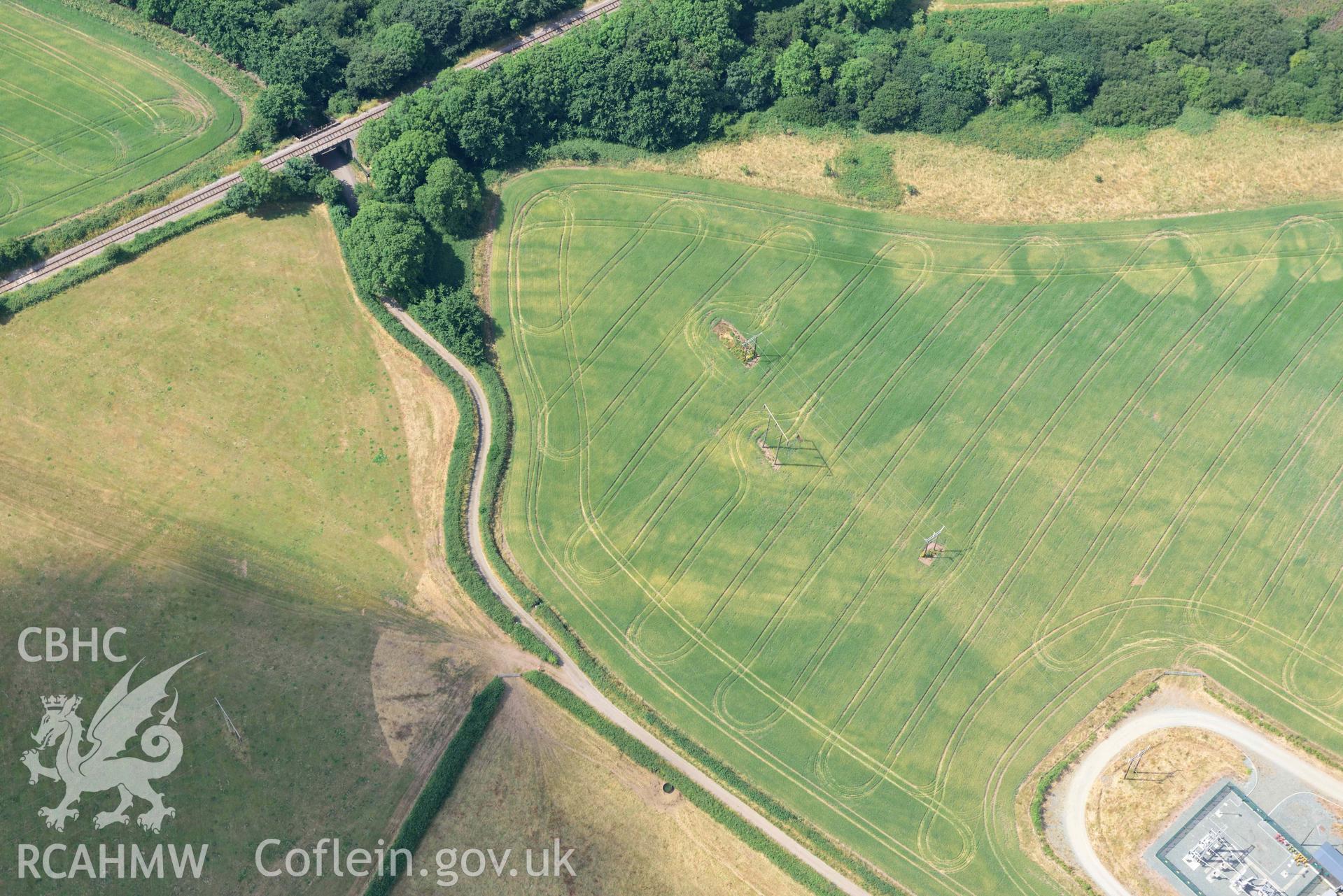 Aerial photography of Thornton, rectangular enlosure or villa enclosure Aerial reconnaissance survey for the CHERISH Project. Crown Copyright: CHERISH PROJECT 2018. Produced with EU funds through the Ireland Wales Co-operation Programme 2014-2020. All material made freely available through the Open Government Licence.