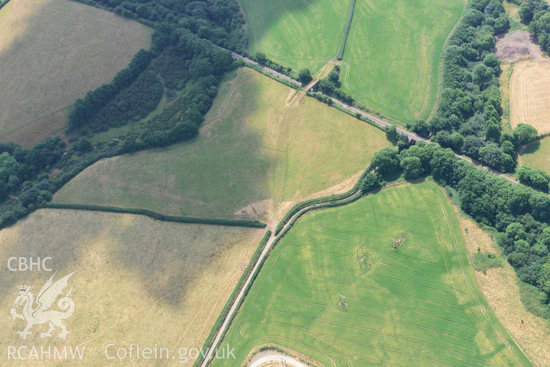 Aerial photography of Thornton, rectangular enlosure or villa enclosure Aerial reconnaissance survey for the CHERISH Project. Crown Copyright: CHERISH PROJECT 2018. Produced with EU funds through the Ireland Wales Co-operation Programme 2014-2020. All material made freely available through the Open Government Licence.