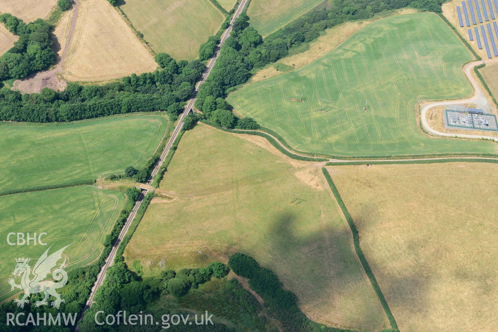 Aerial photography of Thornton, rectangular enlosure or villa enclosure Aerial reconnaissance survey for the CHERISH Project. Crown Copyright: CHERISH PROJECT 2018. Produced with EU funds through the Ireland Wales Co-operation Programme 2014-2020. All material made freely available through the Open Government Licence.