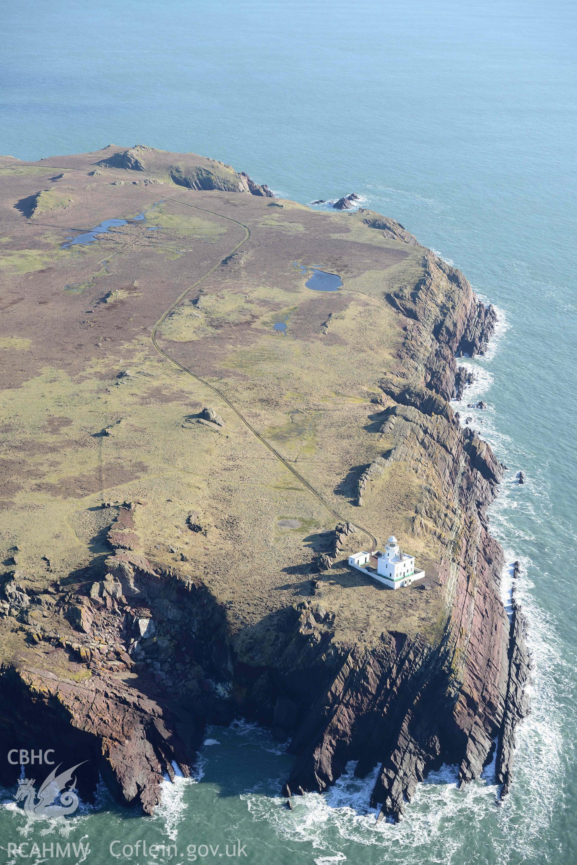 Aerial photo of Skokholm.  Aerial reconnaissance survey for the CHERISH Project. Crown Copyright: CHERISH PROJECT 2018. Produced with EU funds through the Ireland Wales Co-operation Programme 2014-2020. All material made freely available through the Open Government Licence.