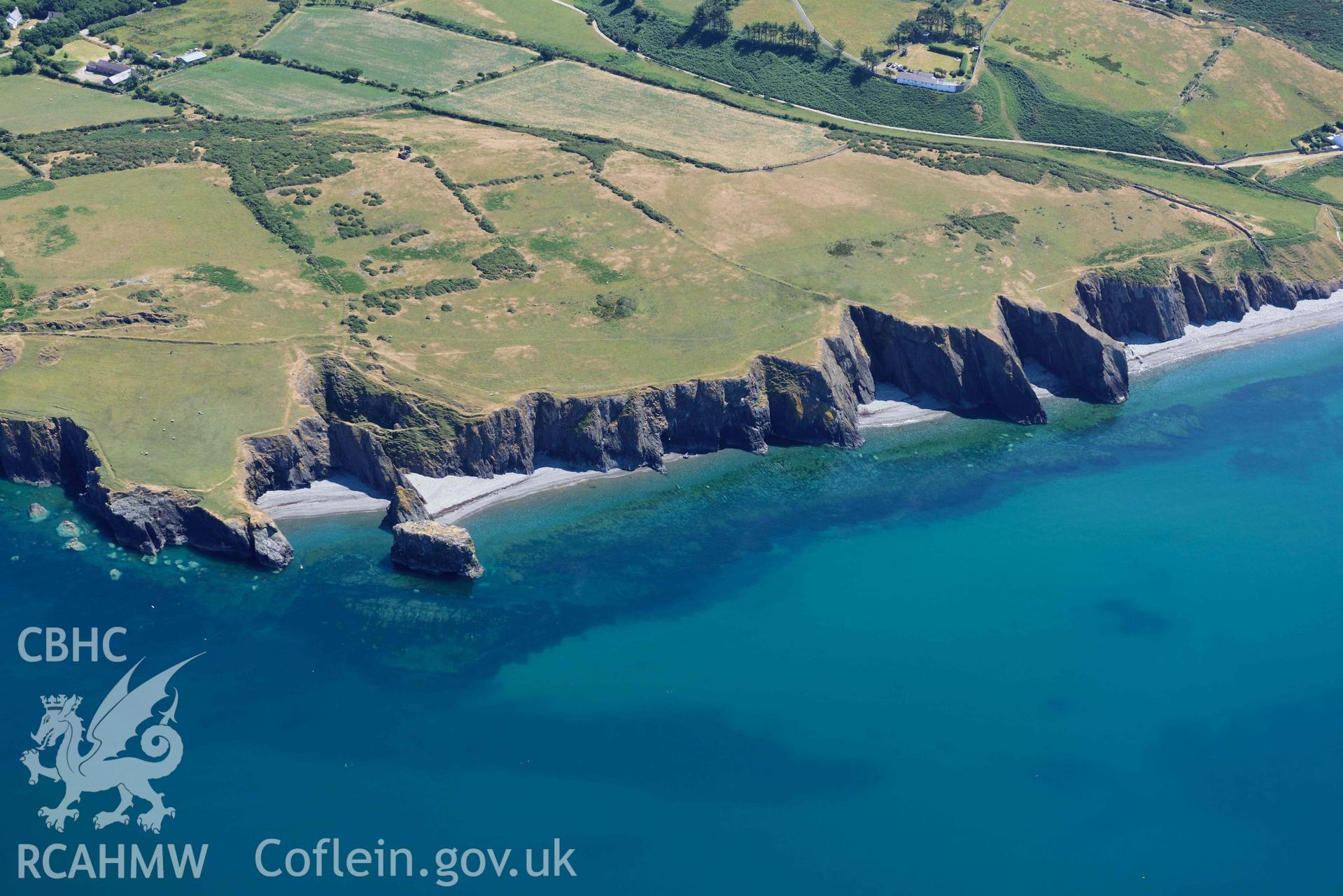 Aerial photograph: Ynys Fawr, Trefor, and site of Lady Hincks wreck. Crown: CHERISH PROJECT 2018. Produced with EU funds through the Ireland Wales Co-operation Programme 2014-2020 (NGR SH364473)