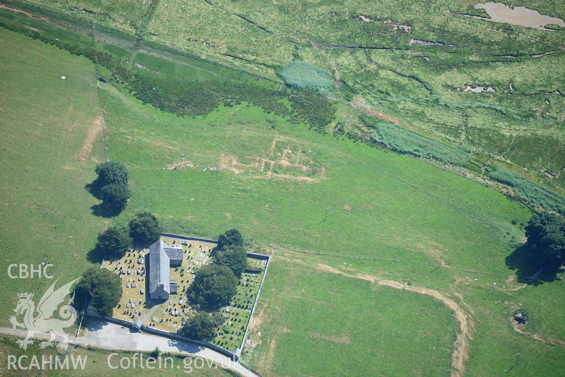 Aerial photograph: Caerhun Roman fort, with extensive parchmarks. Detail of fort and bathhouse. Crown: CHERISH PROJECT 2018. Produced with EU funds through the Ireland Wales Co-operation Programme 2014-2020 (NGR: SH776703)