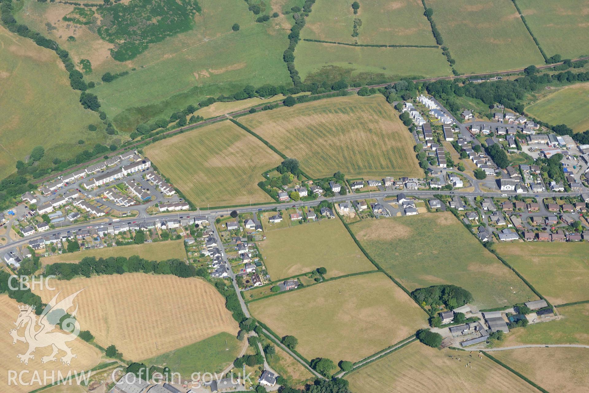 Aerial photograph: Pen-y-garn, Bow Street, cropmark enclosure. Crown: CHERISH PROJECT 2018. Produced with EU funds through the Ireland Wales Co-operation Programme 2014-2020 (NGR: SN624852)