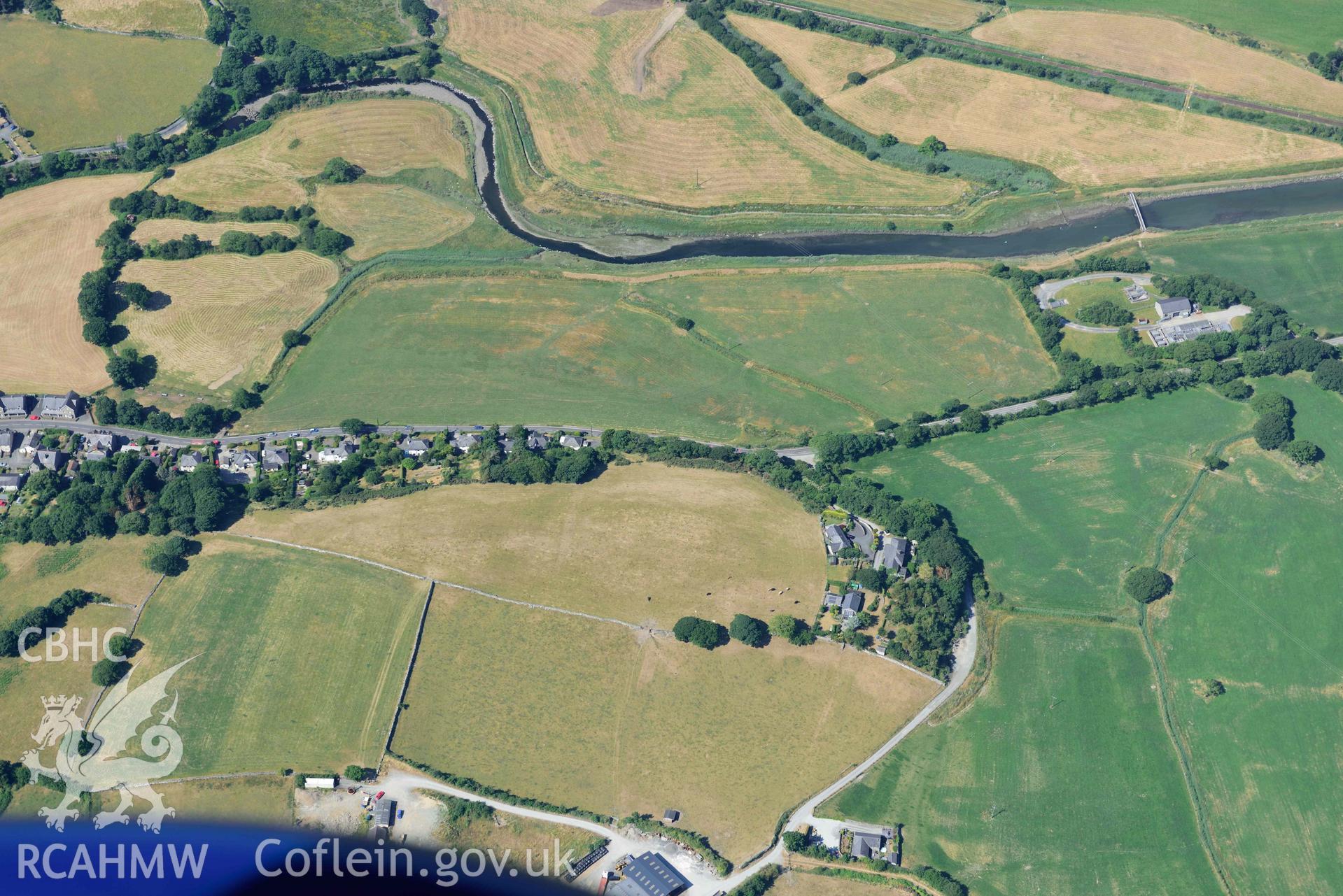 Aerial photograph: Cae Nest Hall, non-archaeological parchmarks. Crown: CHERISH PROJECT 2018. Produced with EU funds through the Ireland Wales Co-operation Programme 2014-2020 (NGR: SH585272)