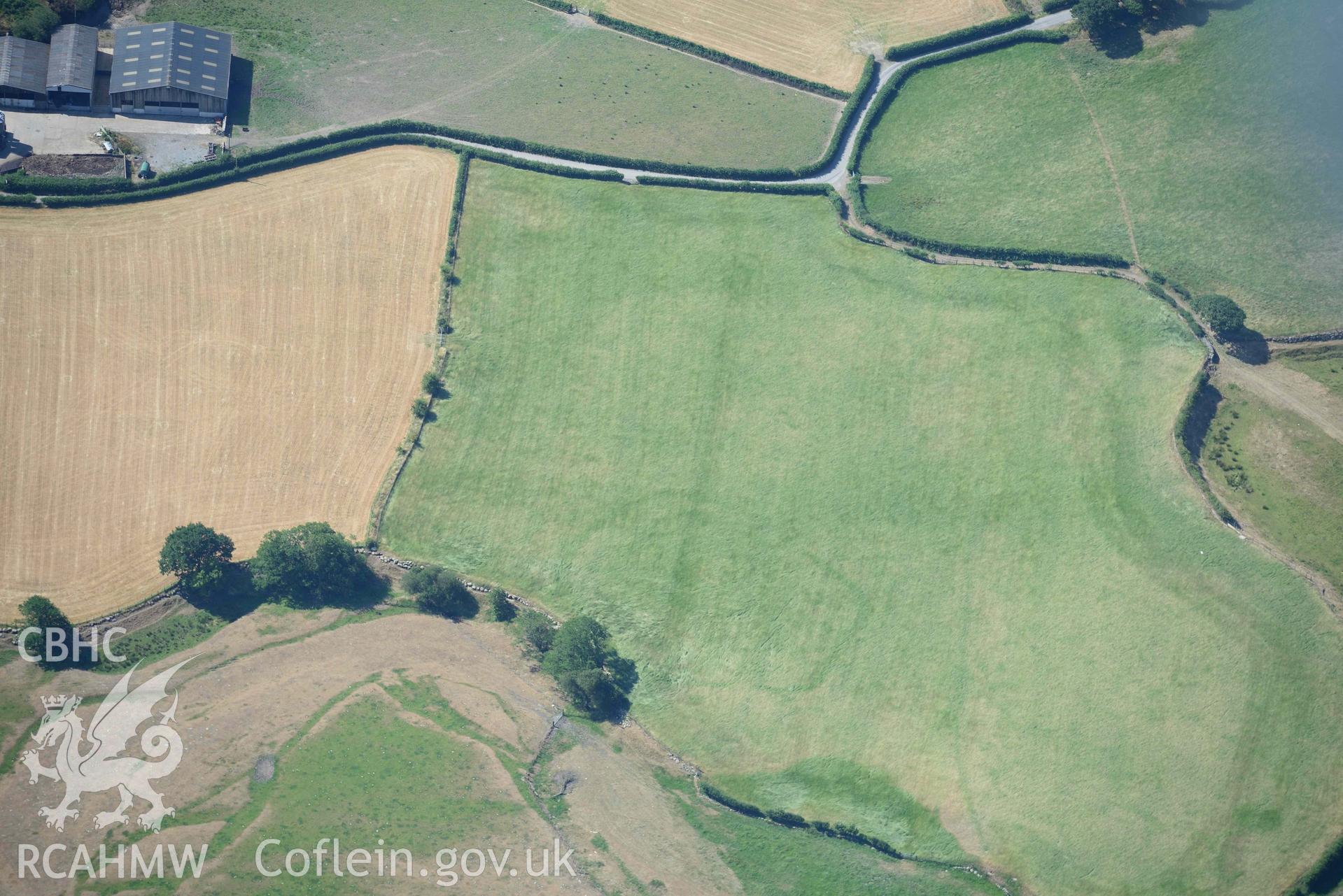 Aerial photograph: Dyffryn Dysynni, Tyn y Bryn cropmark enclosure. Crown: CHERISH PROJECT 2018. Produced with EU funds through the Ireland Wales Co-operation Programme 2014-2020 (NGR: SH657081)